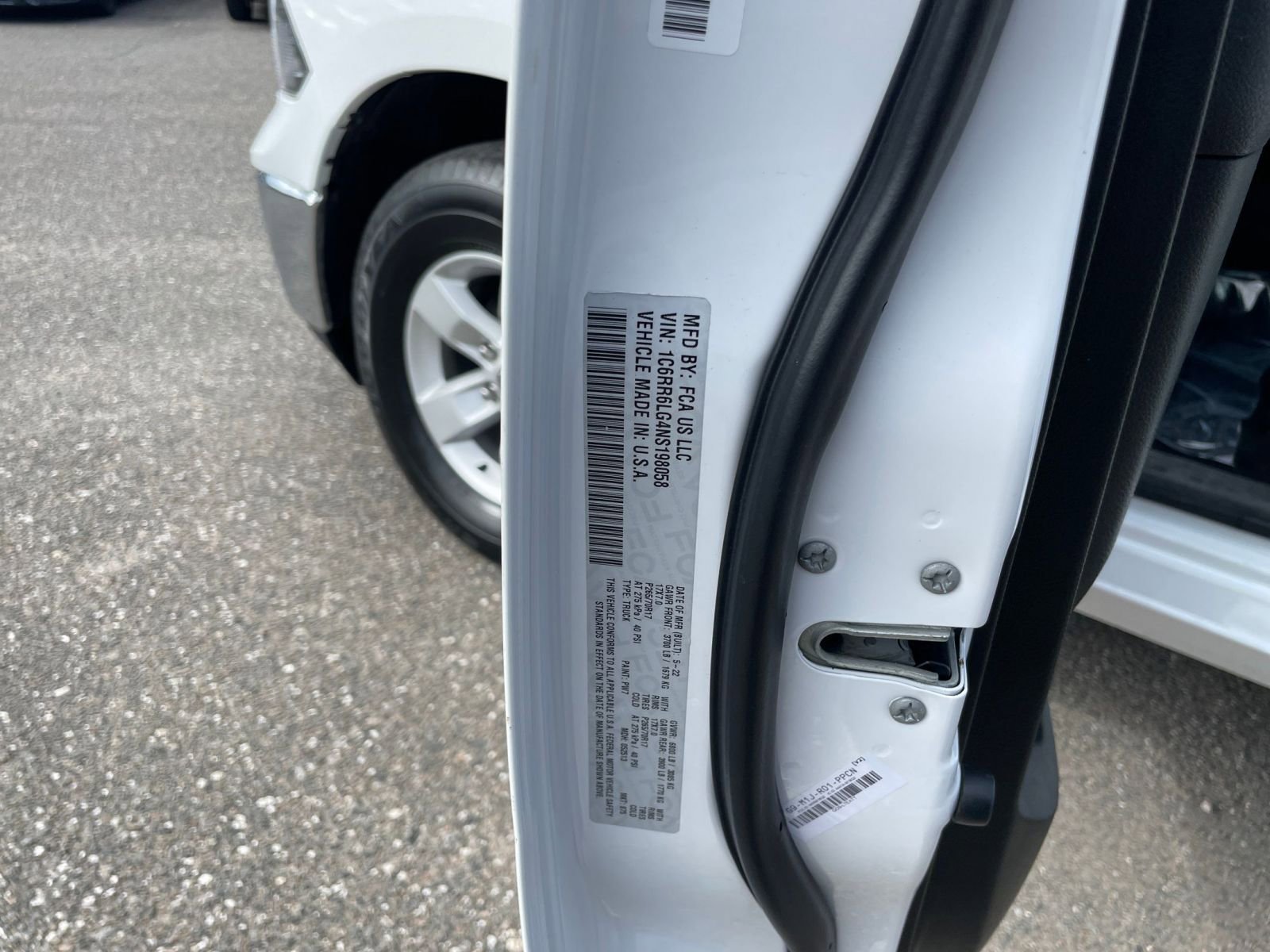 Thumbnail: 2022 RAM 1500 Classic - 28