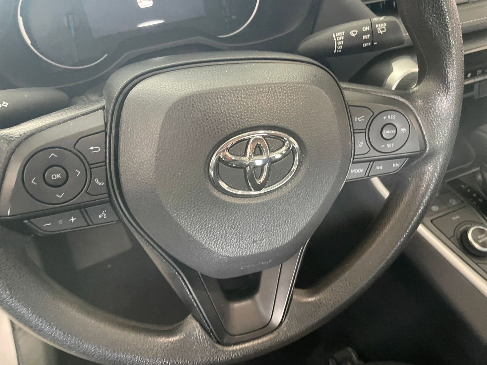 Thumbnail: 2025 Toyota RAV4 - 24