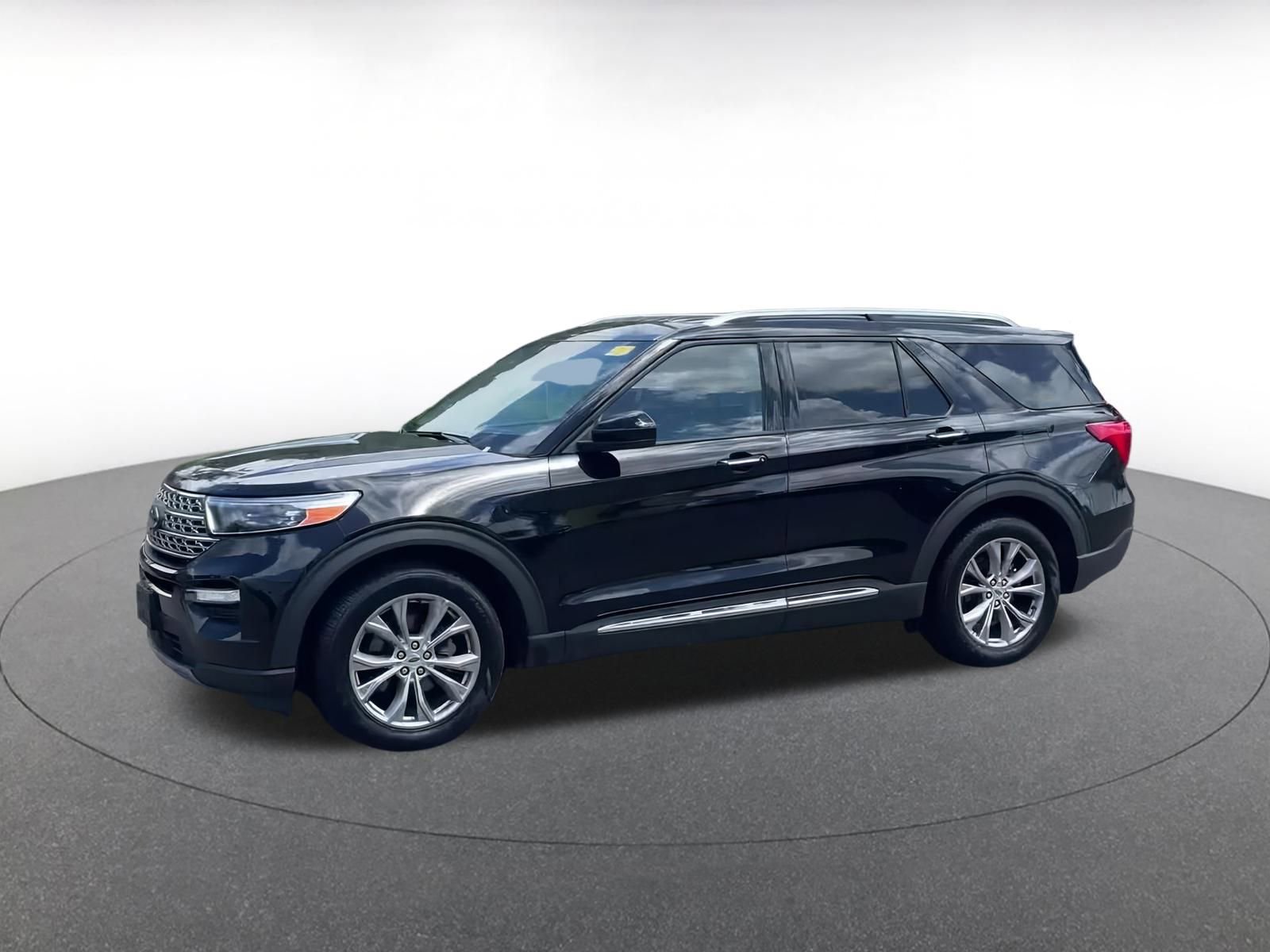 Thumbnail: 2023 Ford Explorer - 7