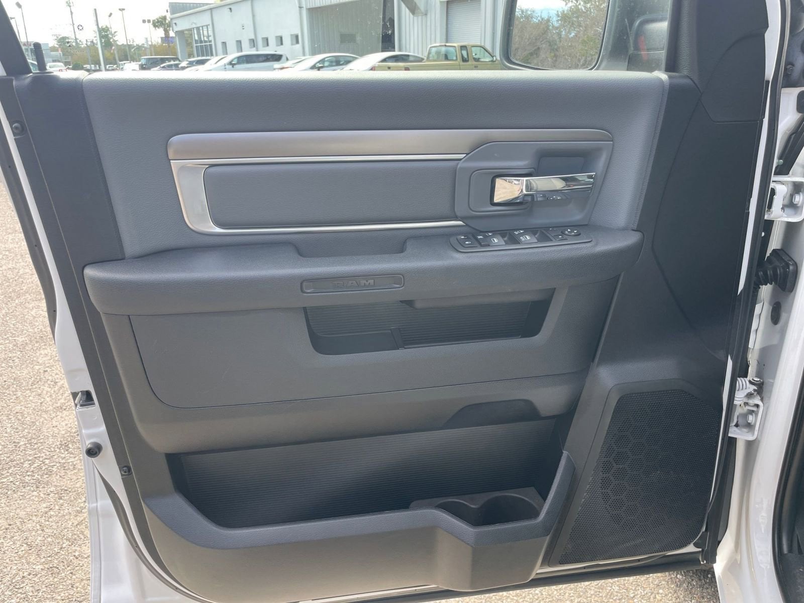 Thumbnail: 2022 RAM 1500 Classic - 20