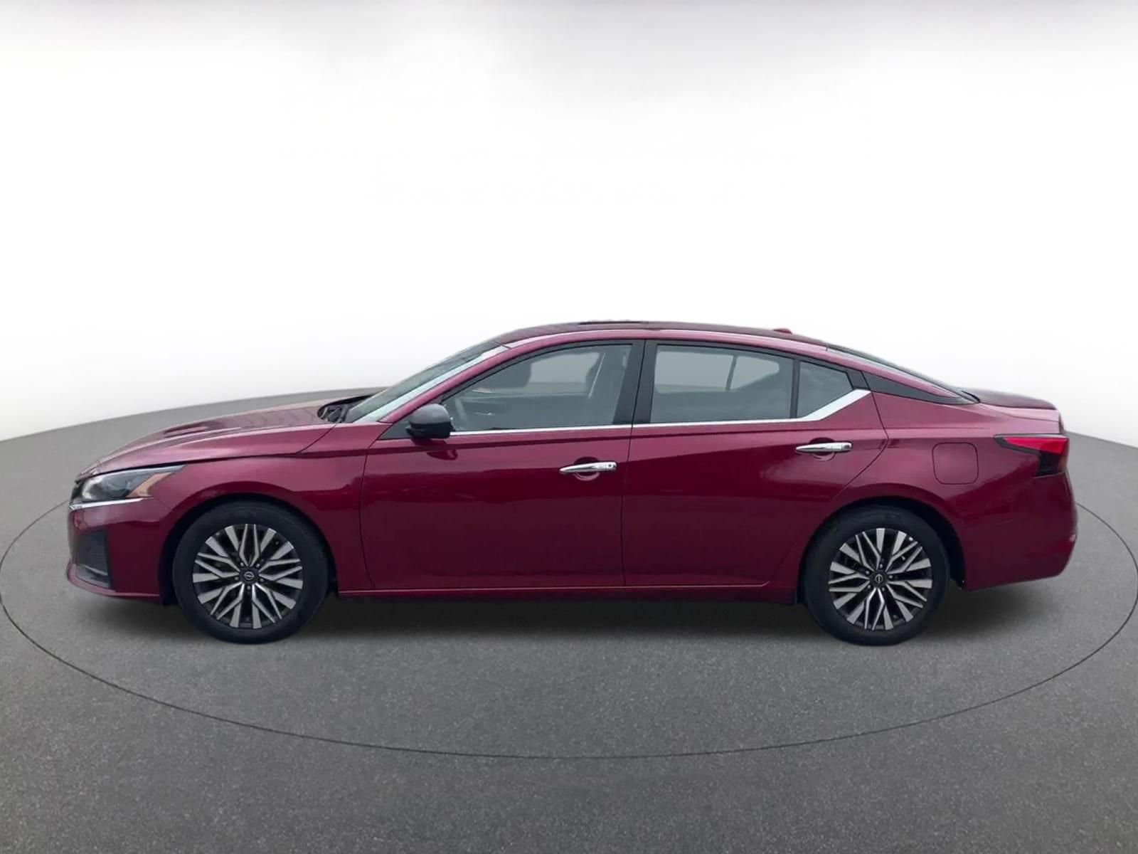 Thumbnail: 2025 Nissan Altima - 8