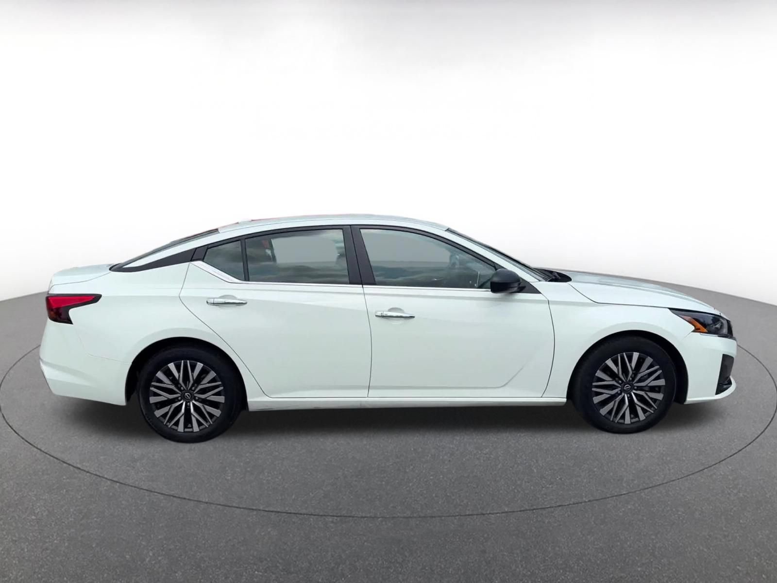 Thumbnail: 2025 Nissan Altima - 16