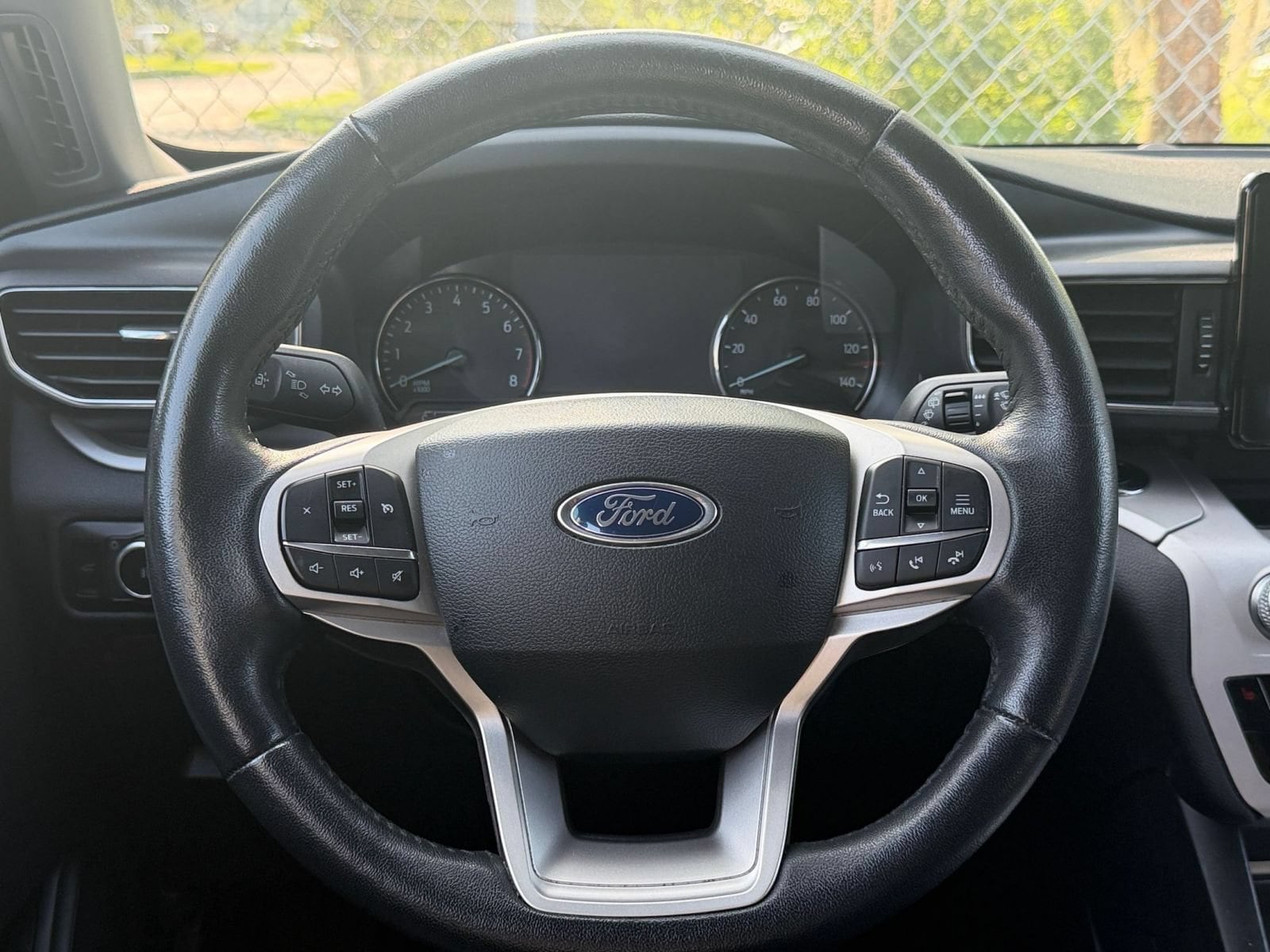 Thumbnail: 2024 Ford Explorer - 28