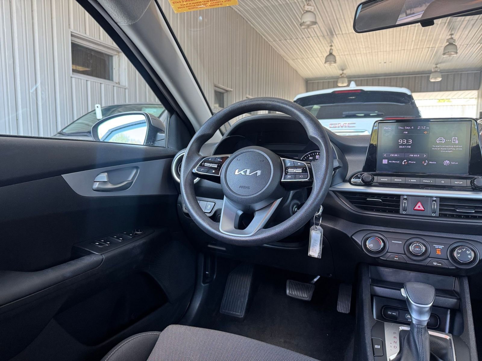 Thumbnail: 2024 Kia Forte - 32