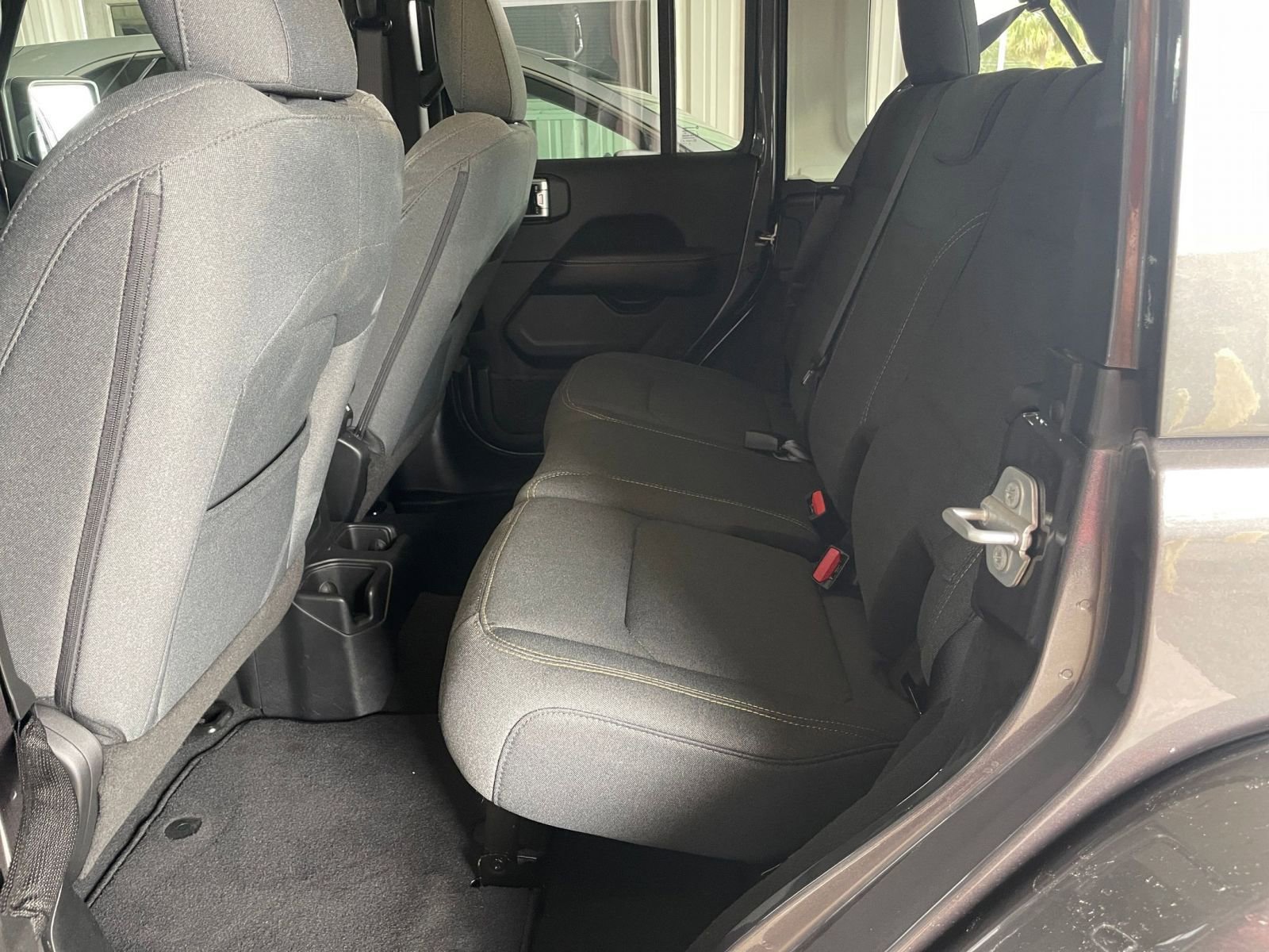 Thumbnail: 2025 Jeep Wrangler - 34