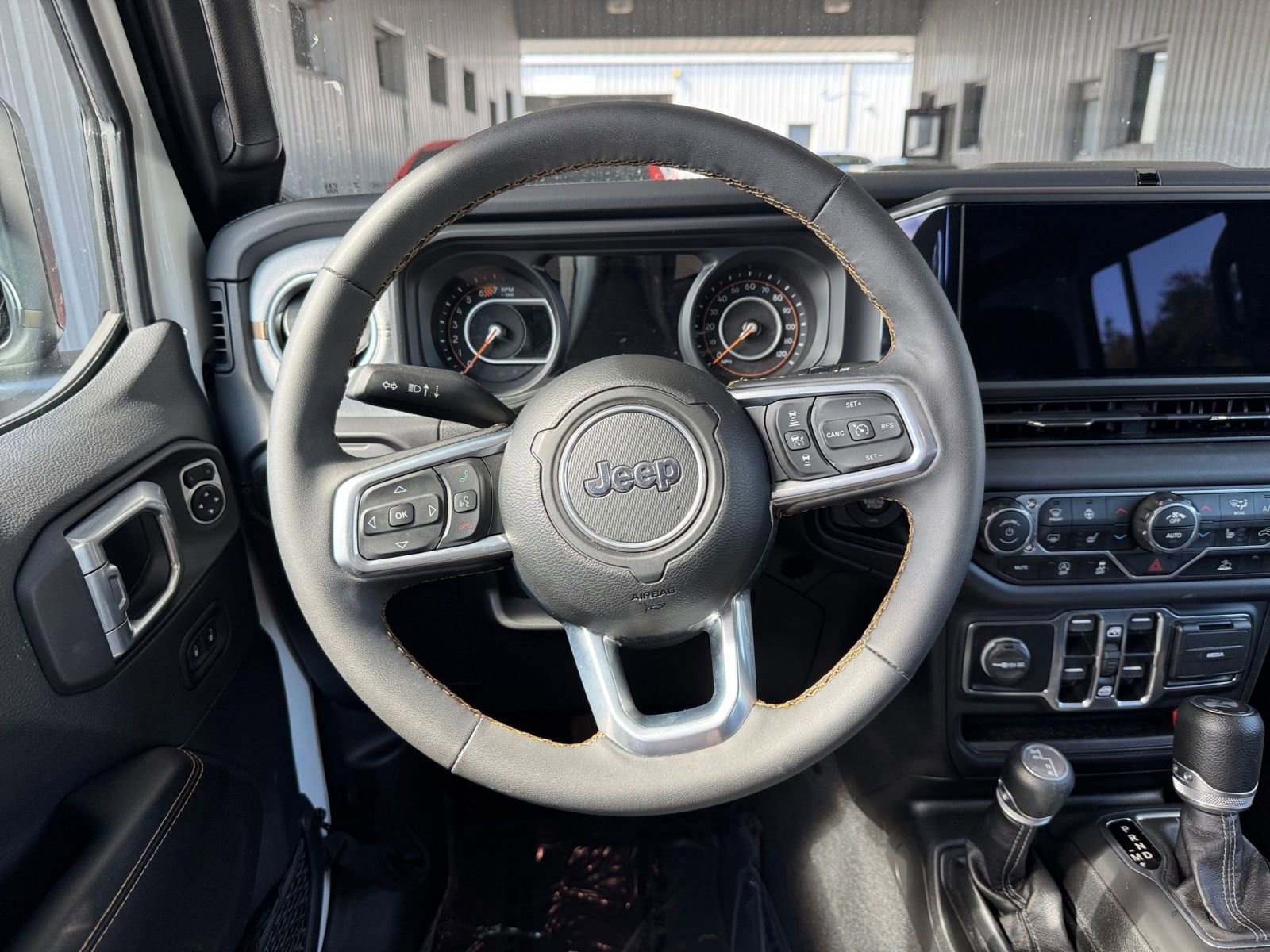 Thumbnail: 2025 Jeep Wrangler - 27