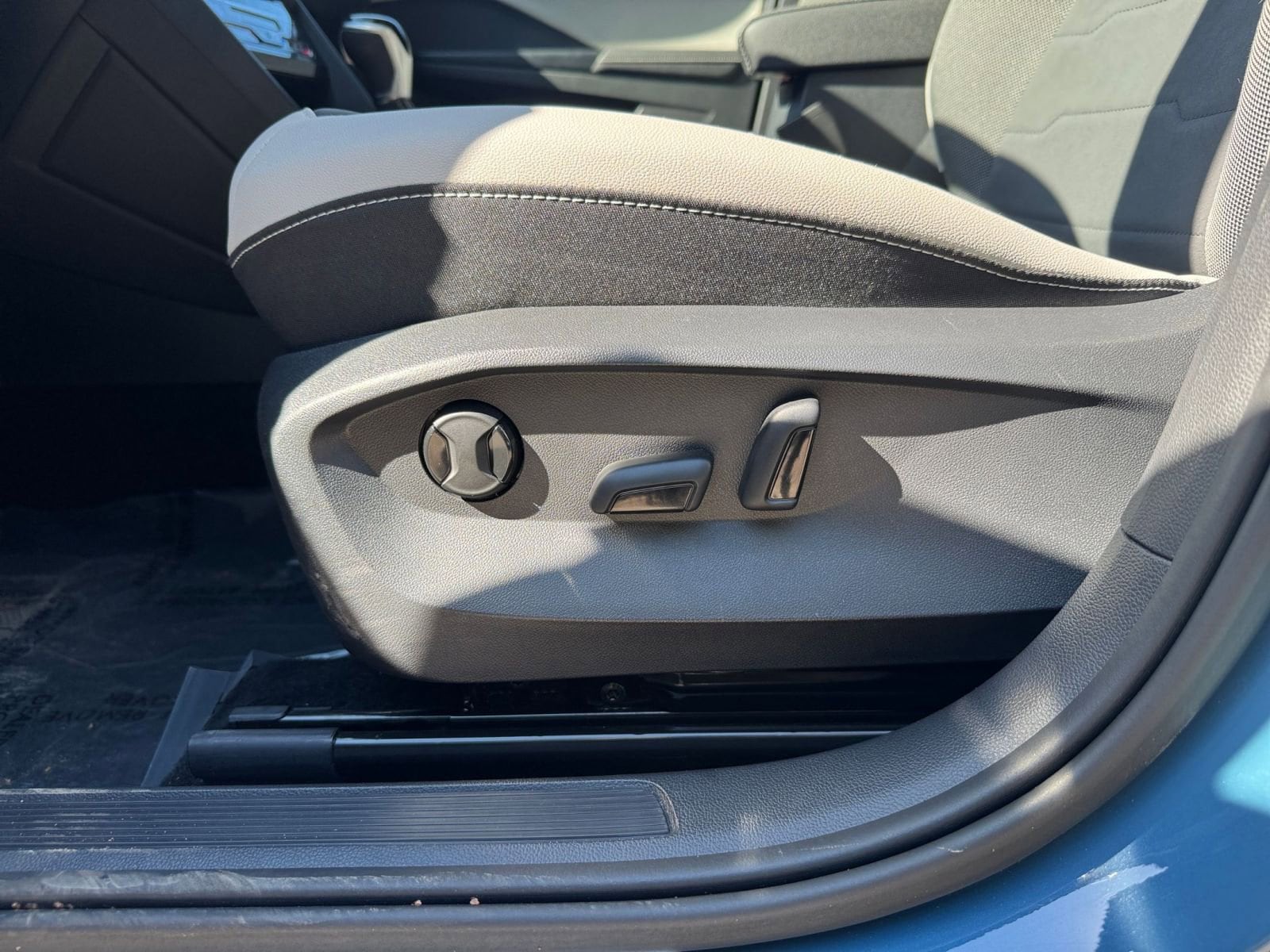 Thumbnail: 2025 Volkswagen Taos - 23