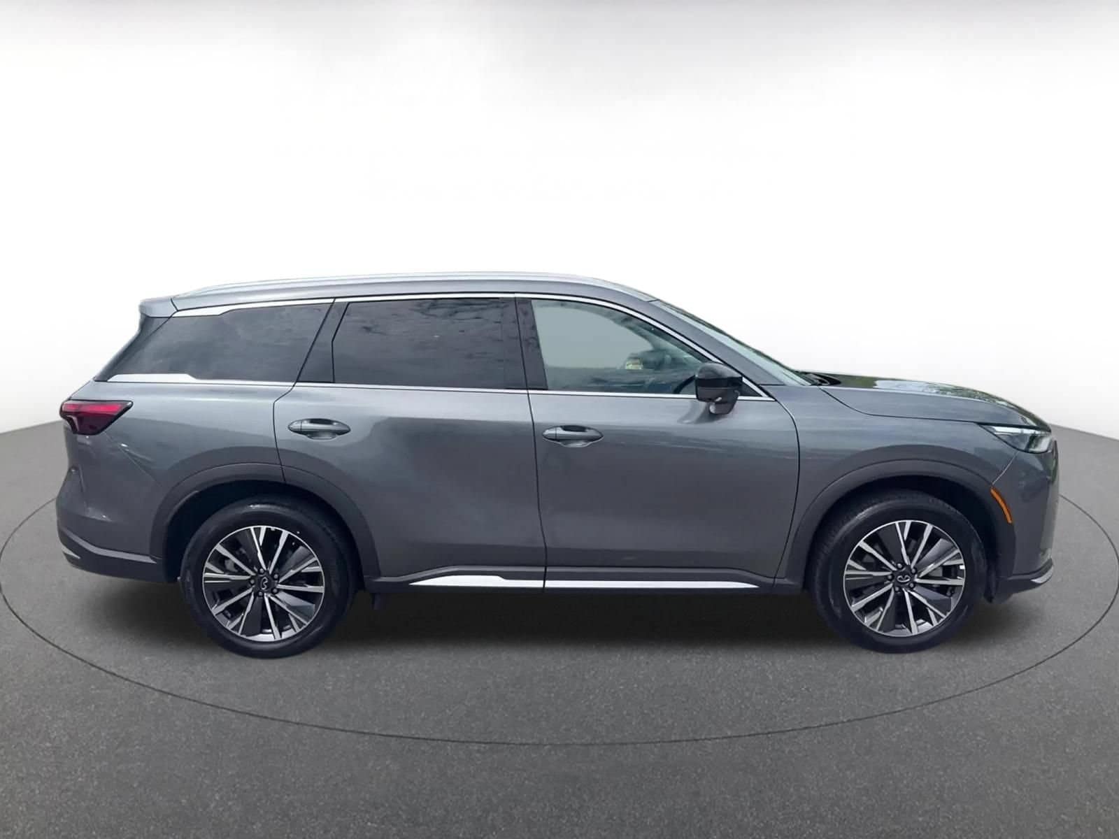 Thumbnail: 2026 INFINITI QX60 - 16