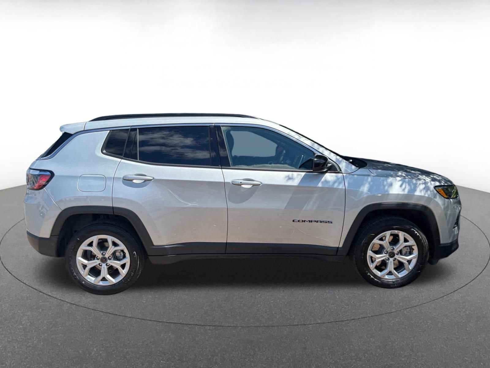 Thumbnail: 2025 Jeep Compass - 15
