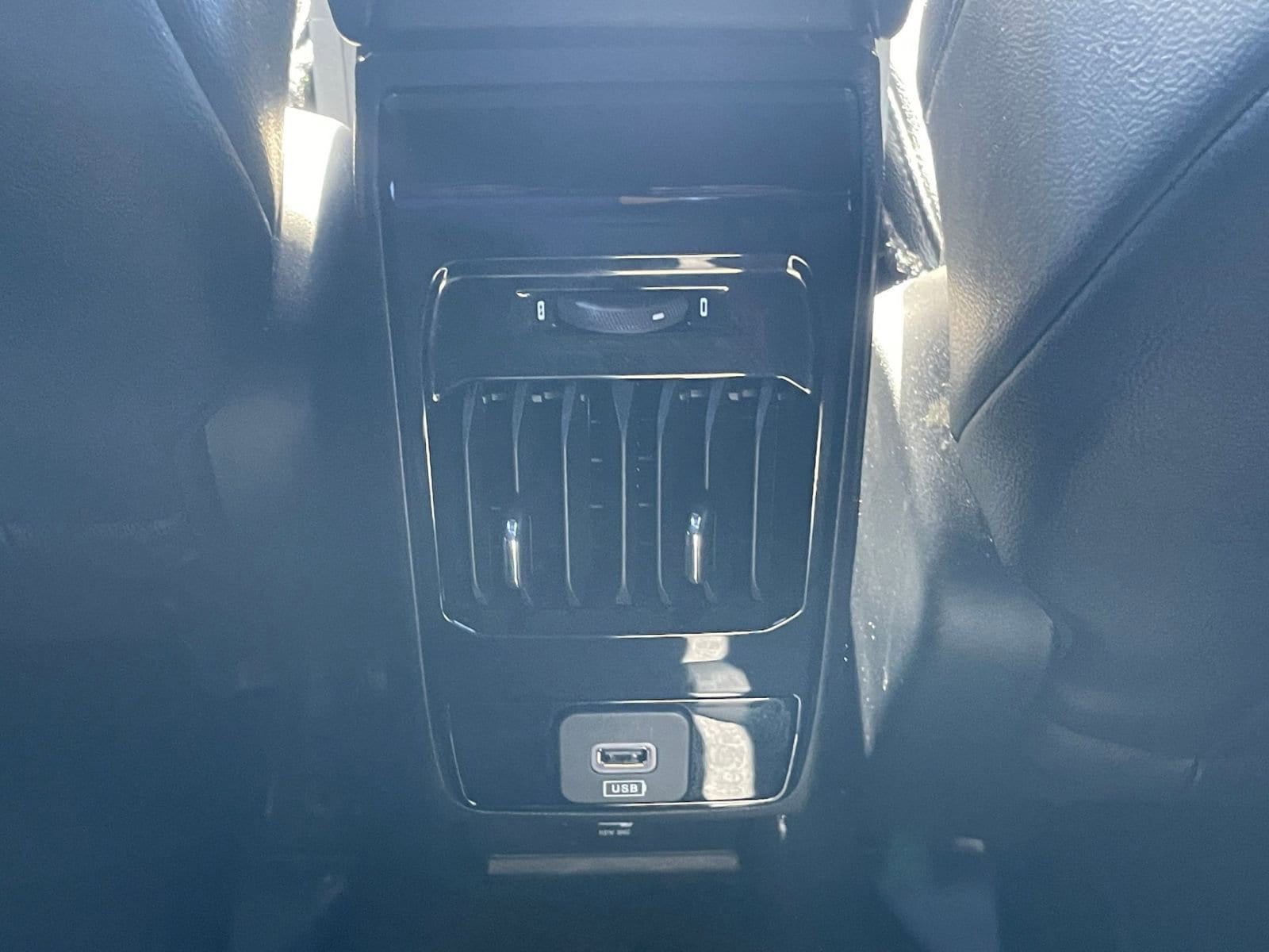 Thumbnail: 2025 Jeep Compass - 23