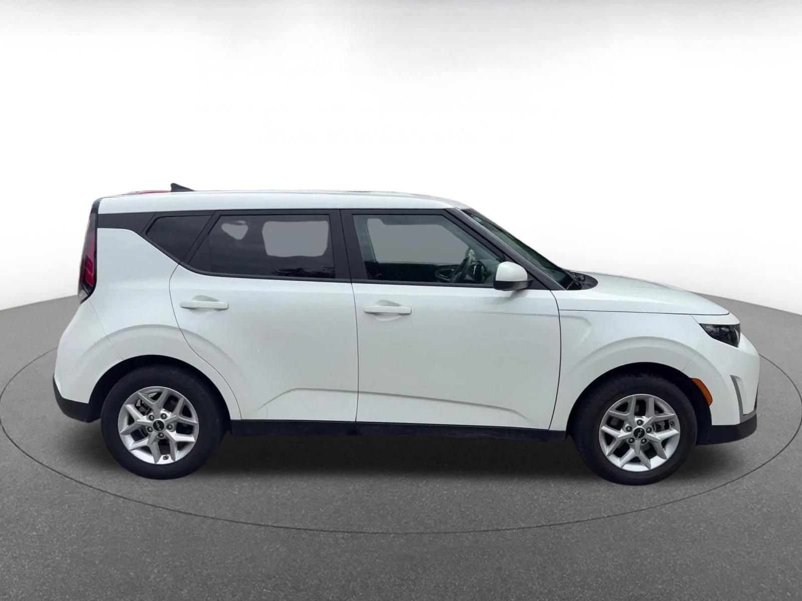Thumbnail: 2025 Kia Soul - 16