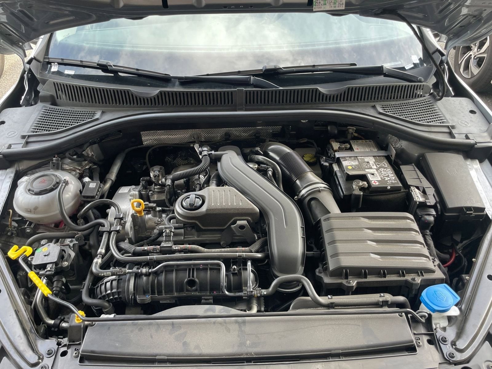 Thumbnail: 2025 Volkswagen Jetta - 30