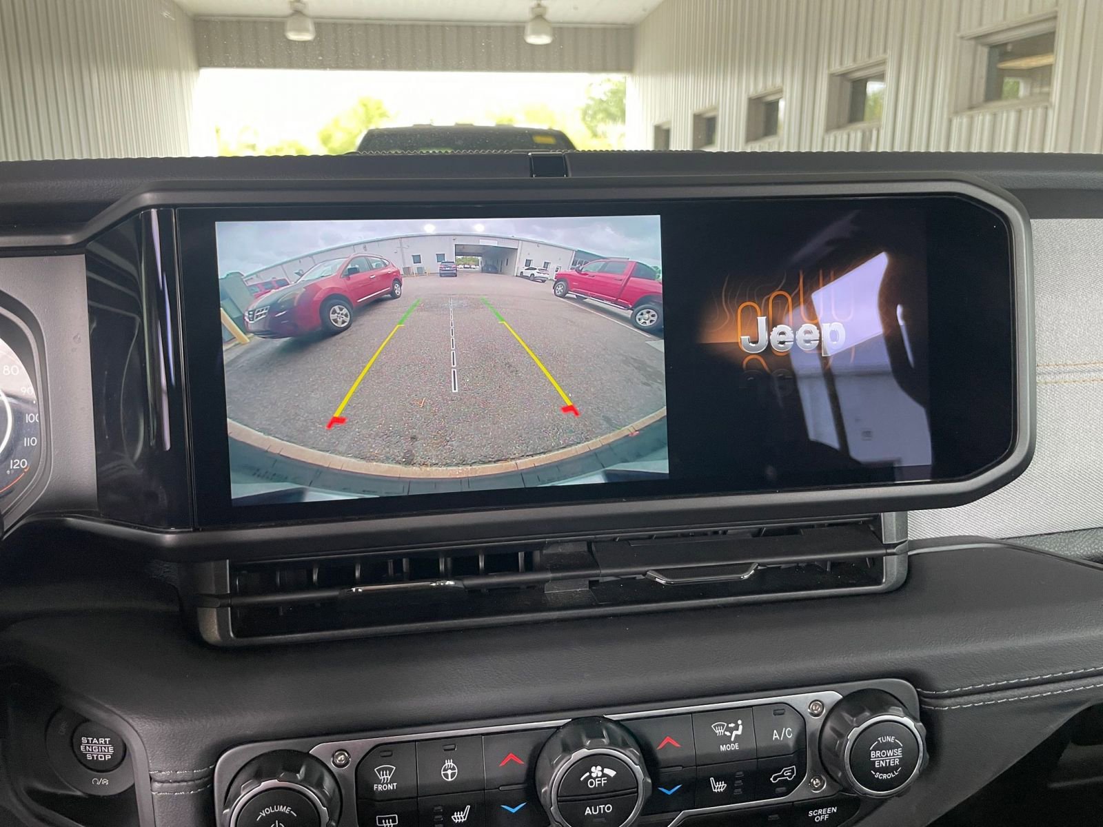 Thumbnail: 2025 Jeep Wrangler - 29