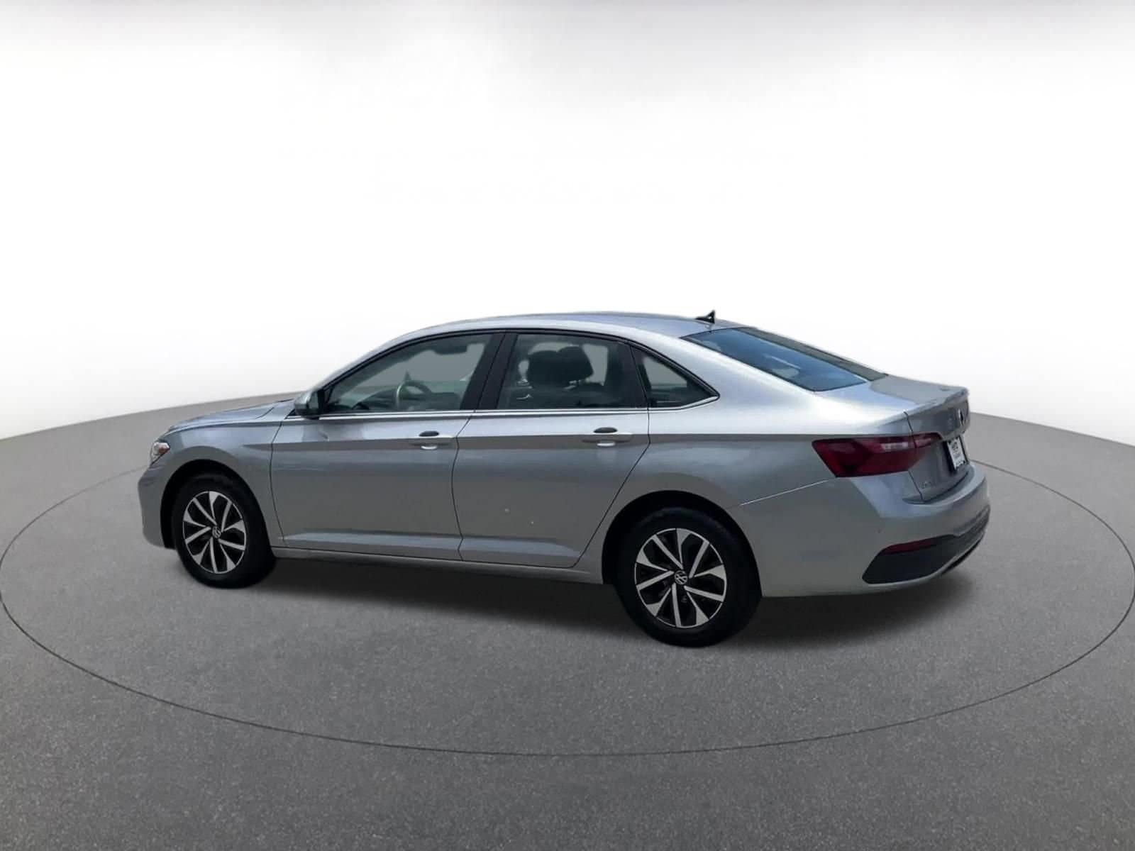 Thumbnail: 2024 Volkswagen Jetta - 8
