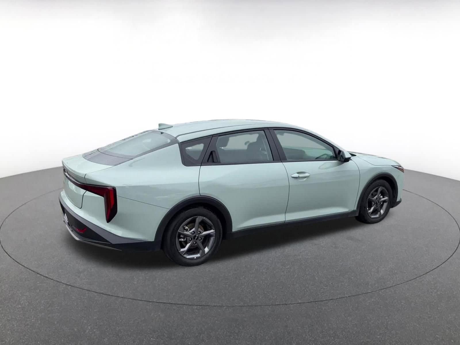 Thumbnail: 2025 Kia K4 - 14