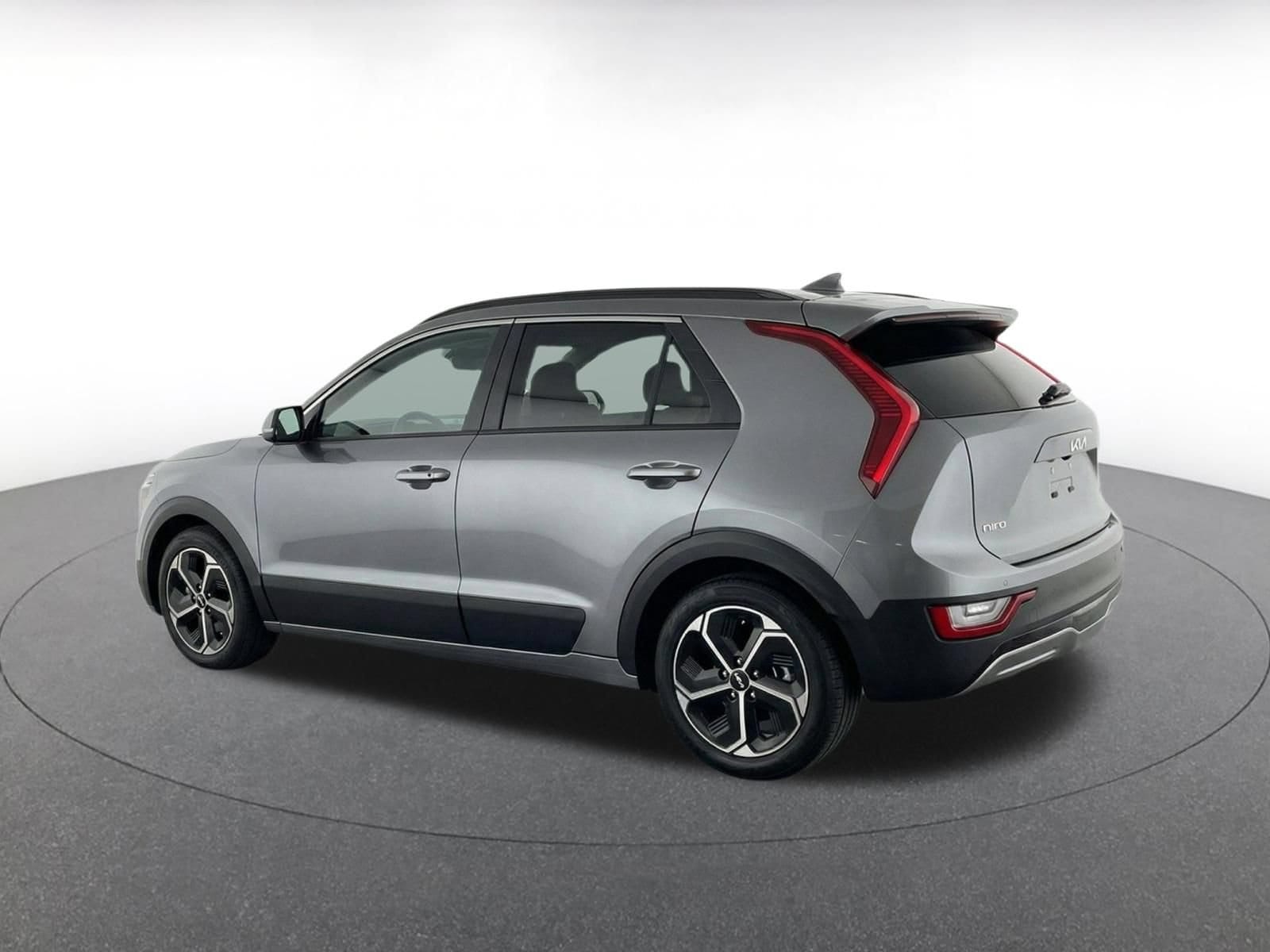 Thumbnail: 2026 Kia Niro - 7