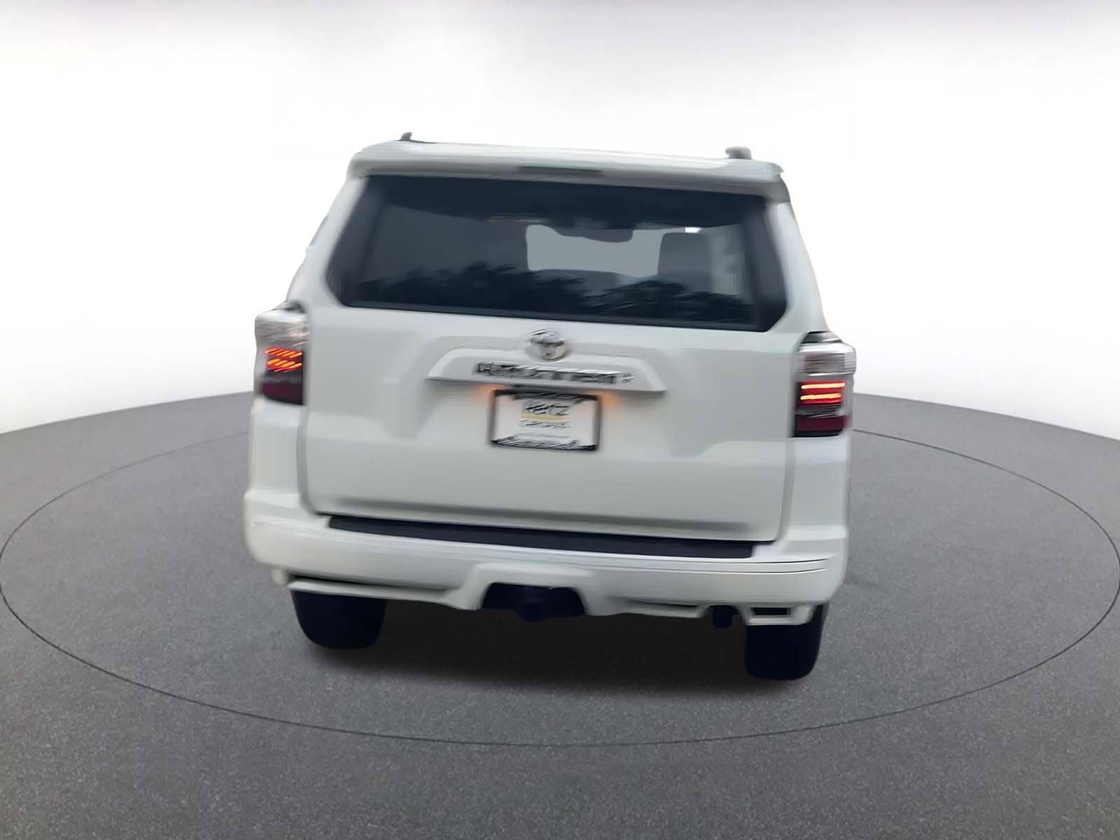 Thumbnail: 2024 Toyota 4Runner - 12