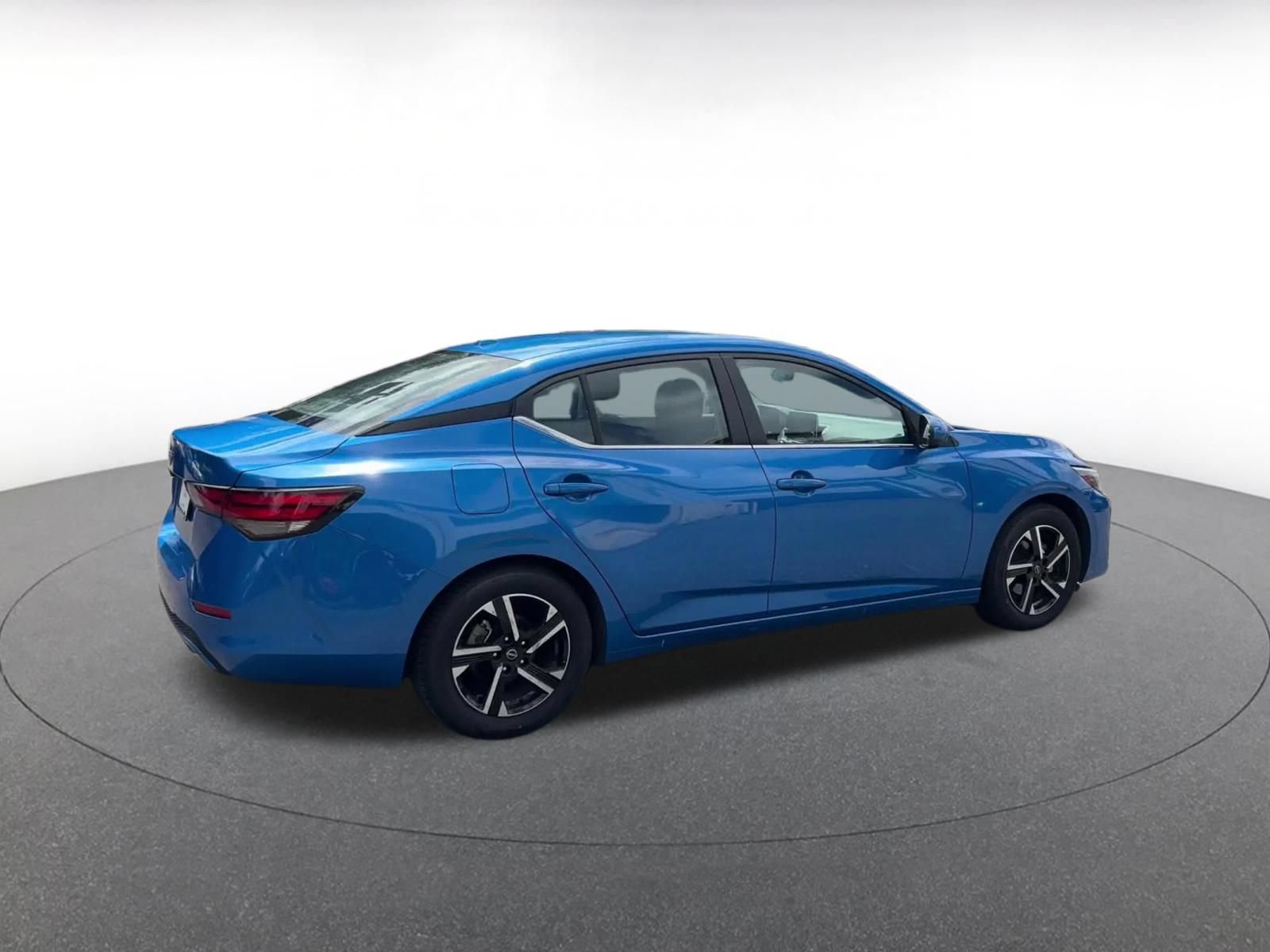 Thumbnail: 2025 Nissan Sentra - 11