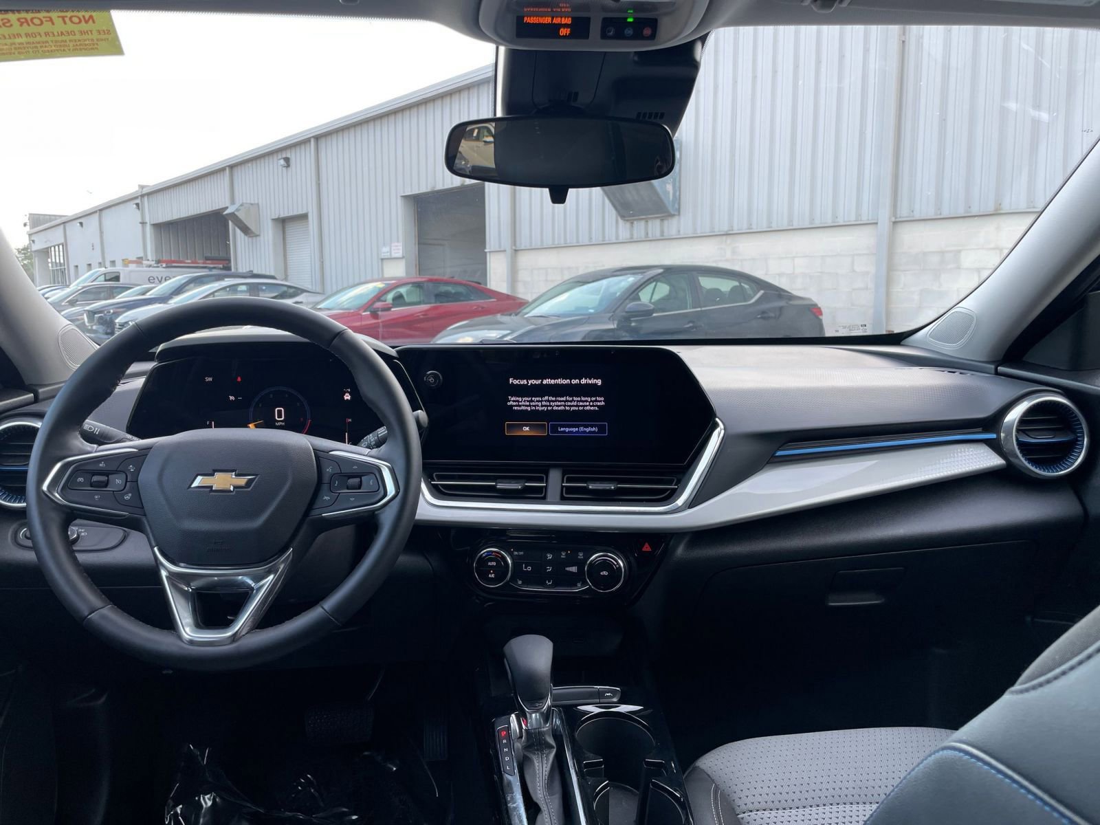 Thumbnail: 2025 Chevrolet Trax - 31