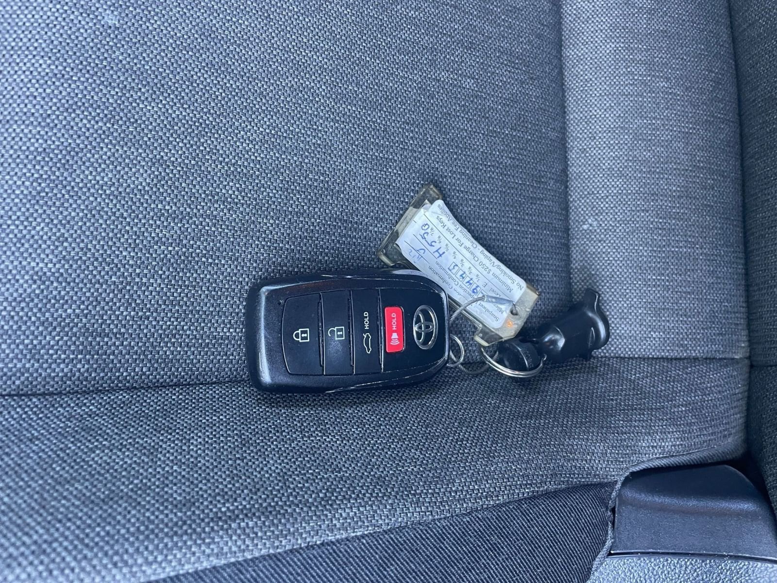 Thumbnail: 2025 Toyota Camry - 21