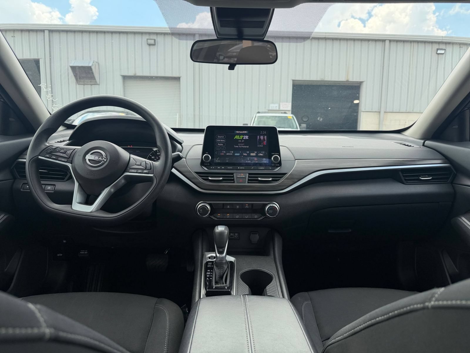Thumbnail: 2025 Nissan Altima - 28