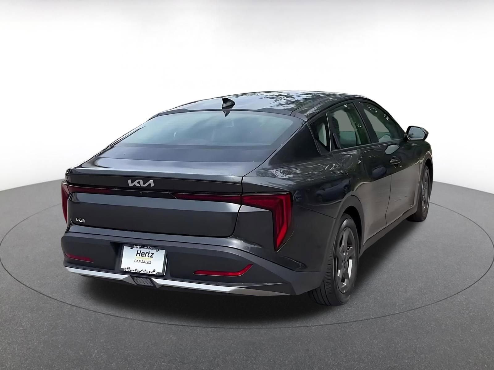 2025 Kia K4 LXS - Photo 12