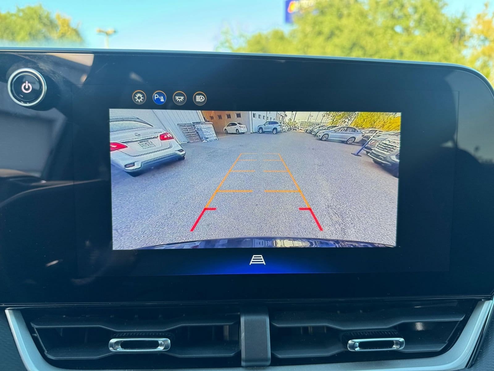 Thumbnail: 2025 Chevrolet Equinox - 17