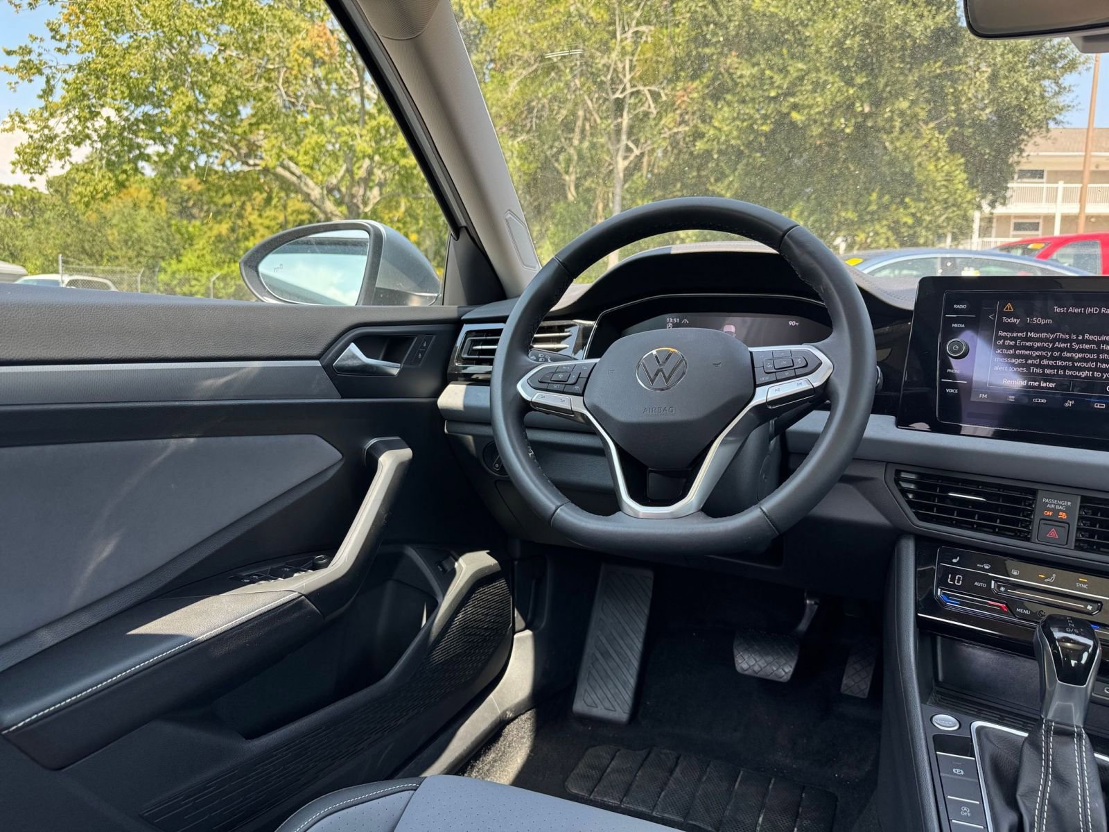 Thumbnail: 2025 Volkswagen Jetta - 33