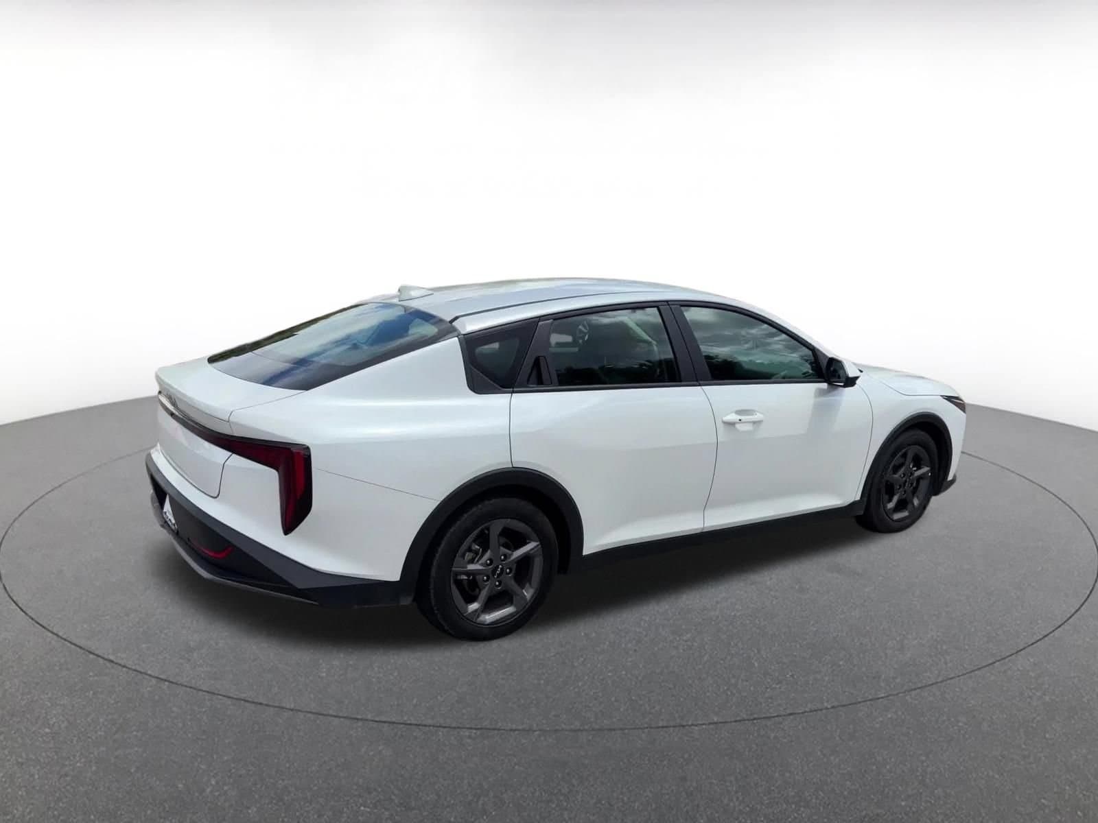 Thumbnail: 2025 Kia K4 - 12