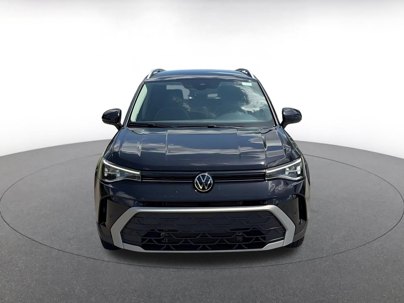 Thumbnail: 2026 Volkswagen Taos - 3