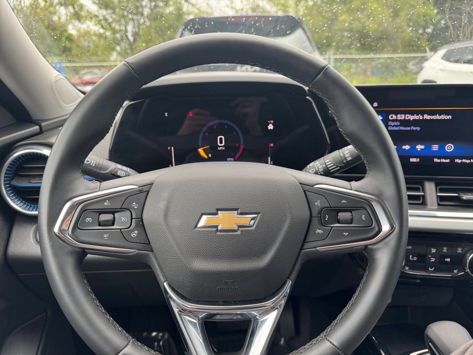 Thumbnail: 2025 Chevrolet Trax - 27