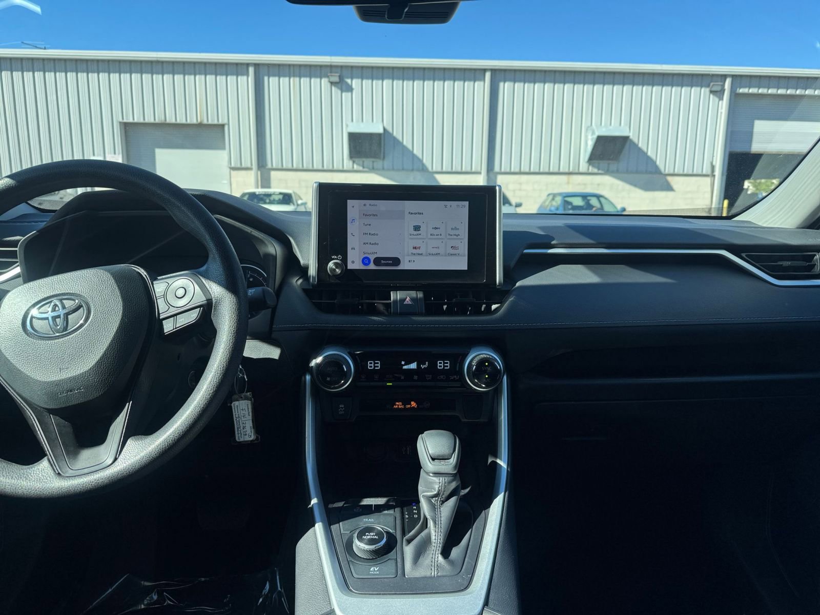 Thumbnail: 2025 Toyota RAV4 - 18