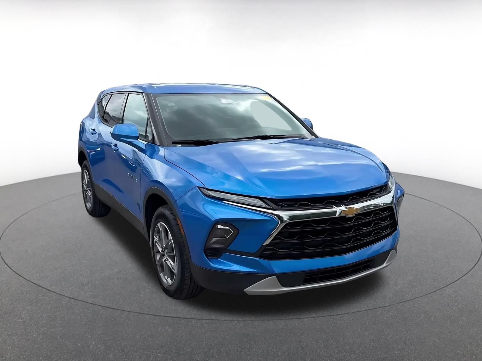 Thumbnail: 2026 Chevrolet Blazer - 2