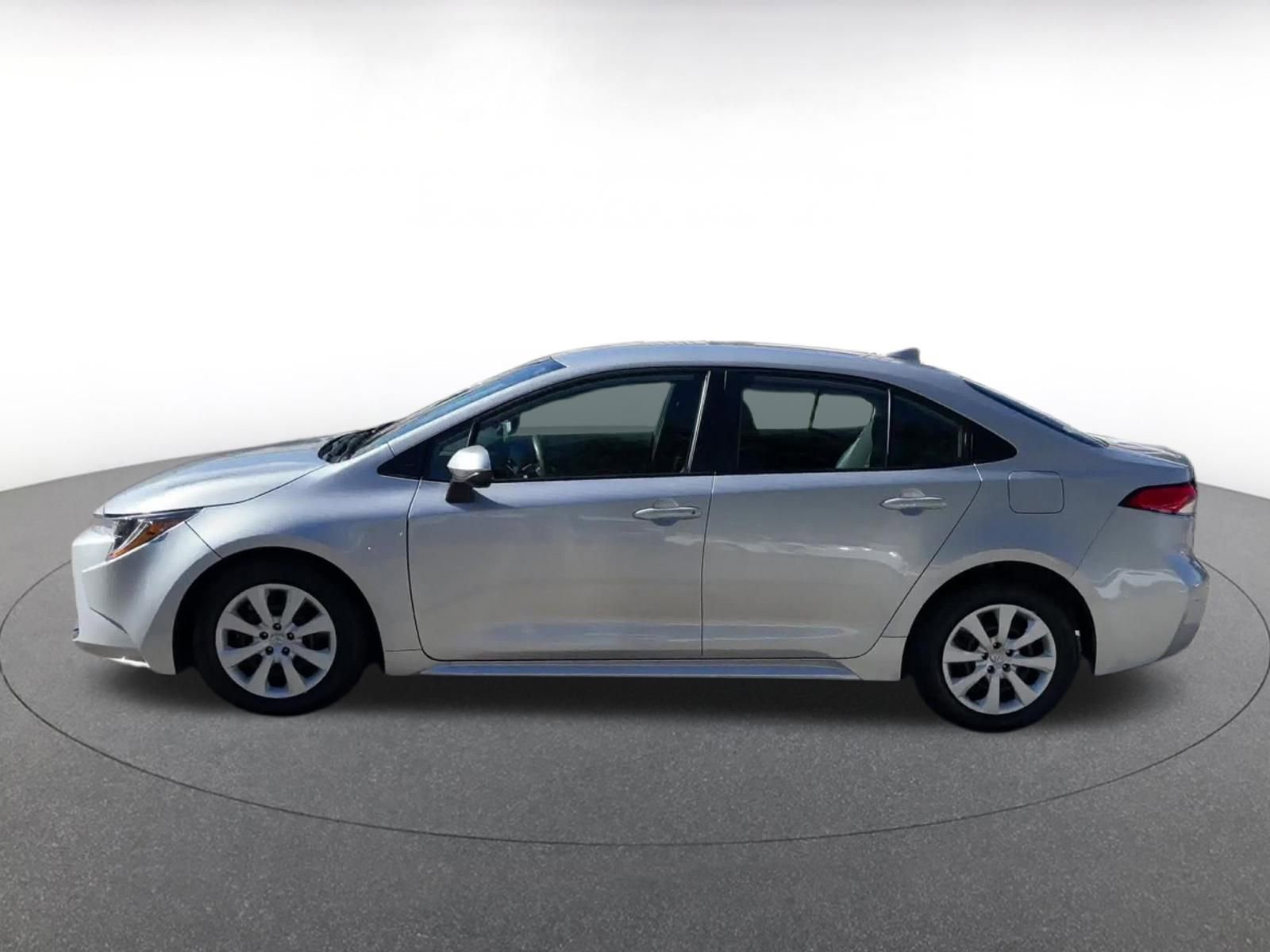 Thumbnail: 2025 Toyota Corolla - 8