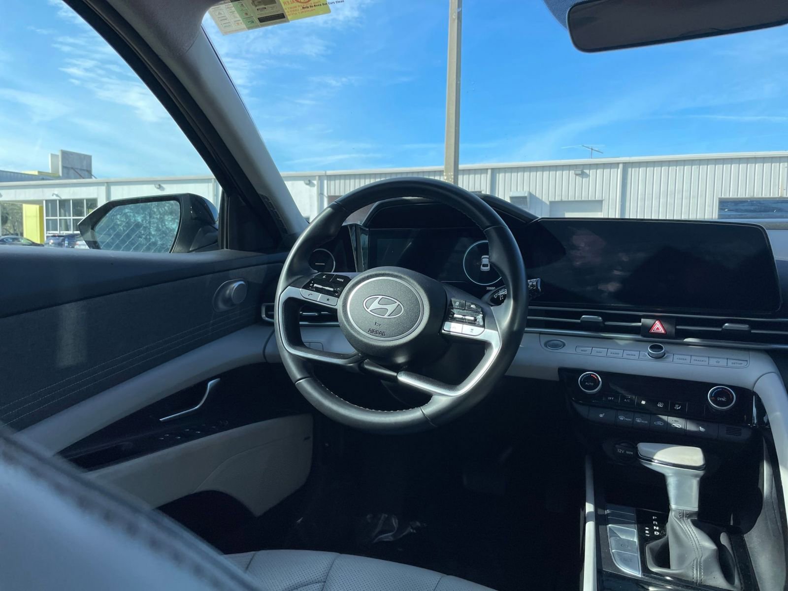 Thumbnail: 2025 Hyundai Elantra - 34