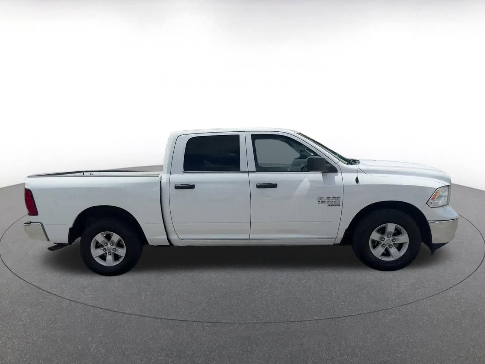 Thumbnail: 2022 RAM 1500 Classic - 16