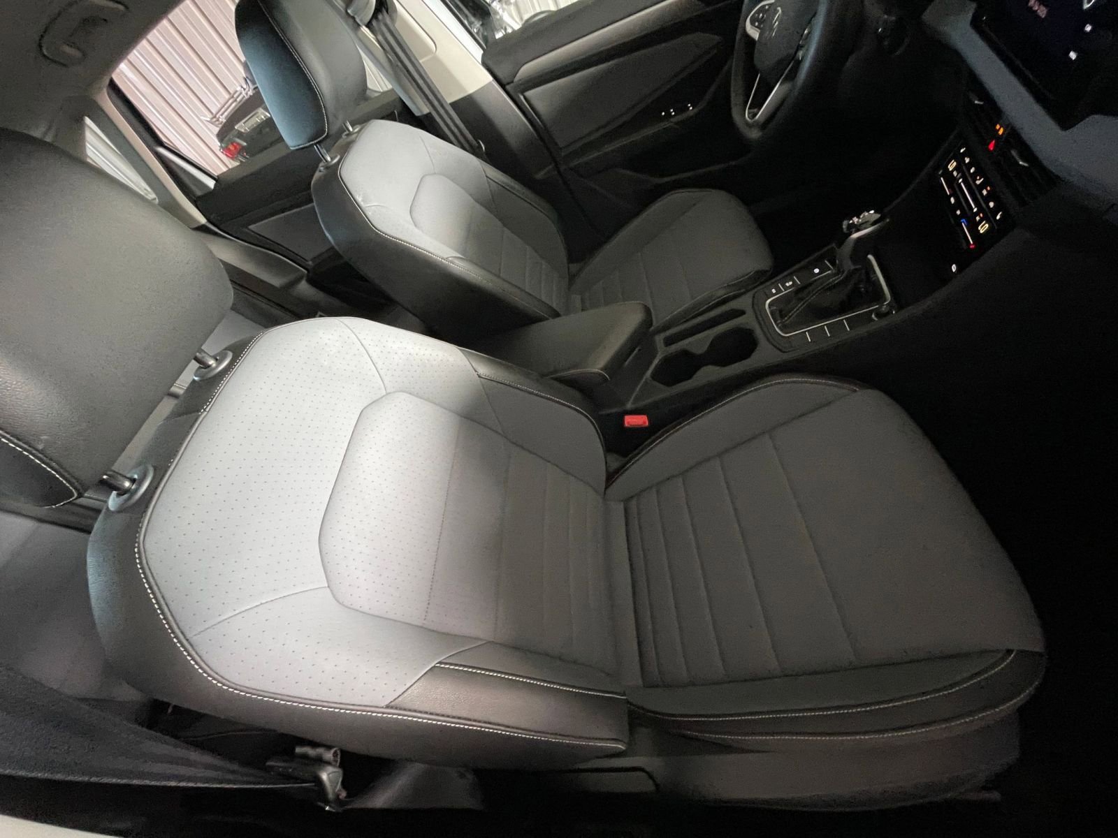 Thumbnail: 2025 Volkswagen Jetta - 33