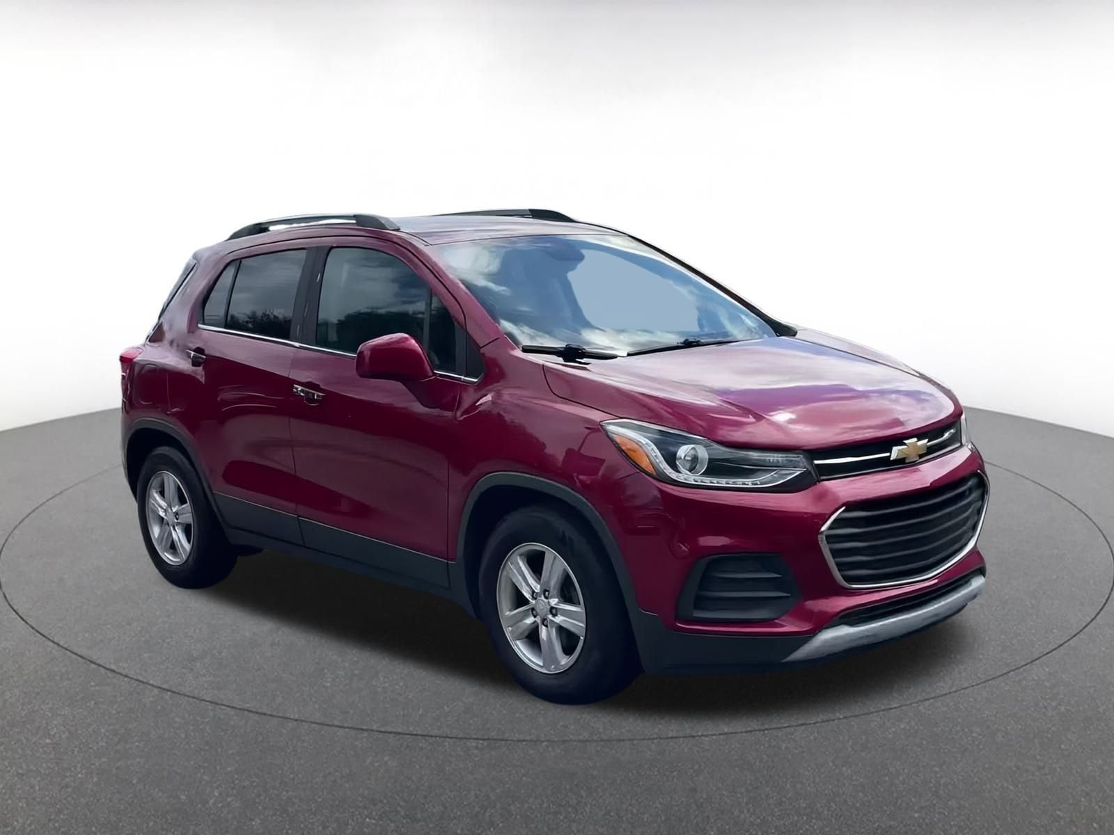 Thumbnail: 2020 Chevrolet Trax - 2