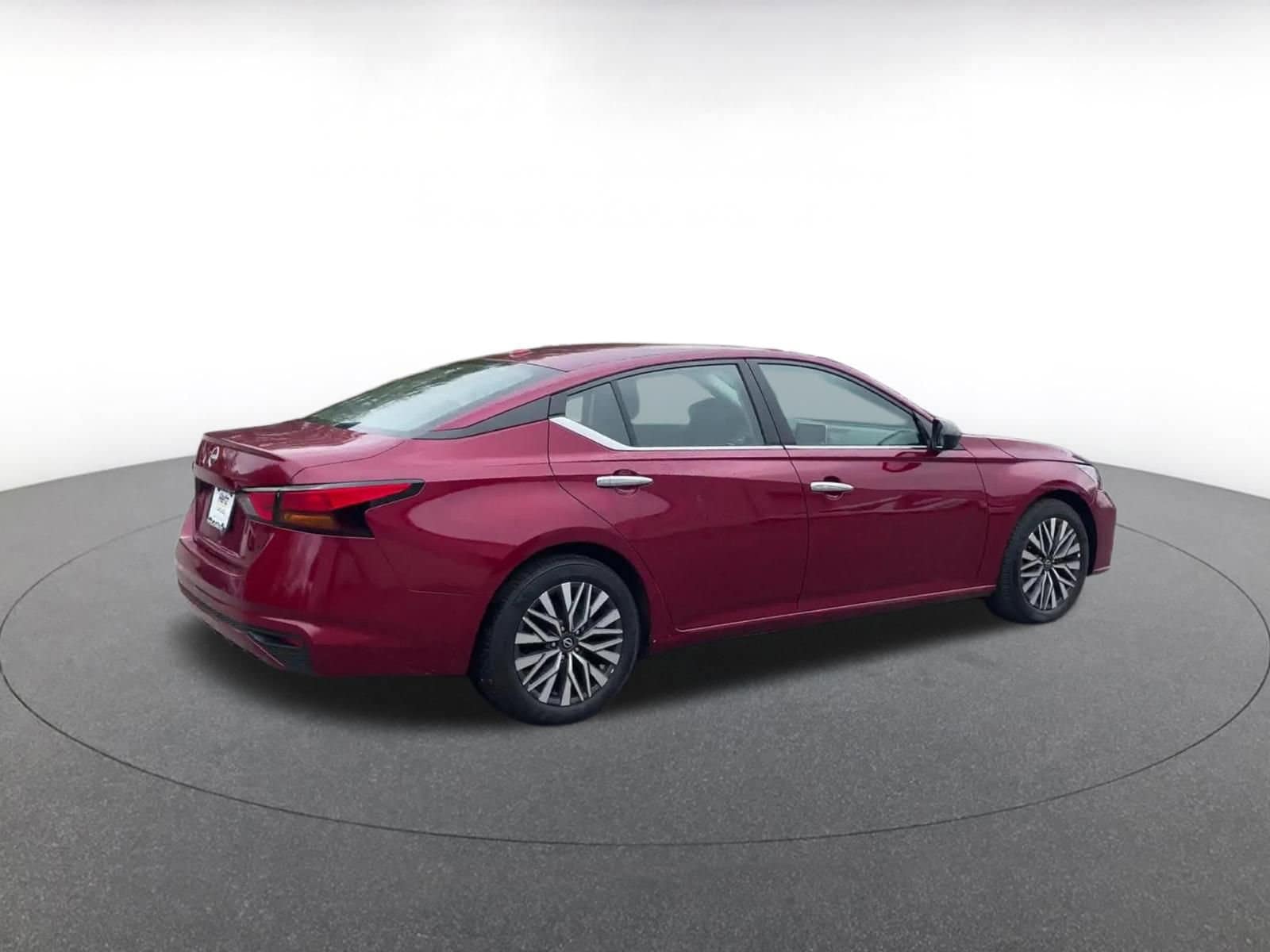 Thumbnail: 2025 Nissan Altima - 14