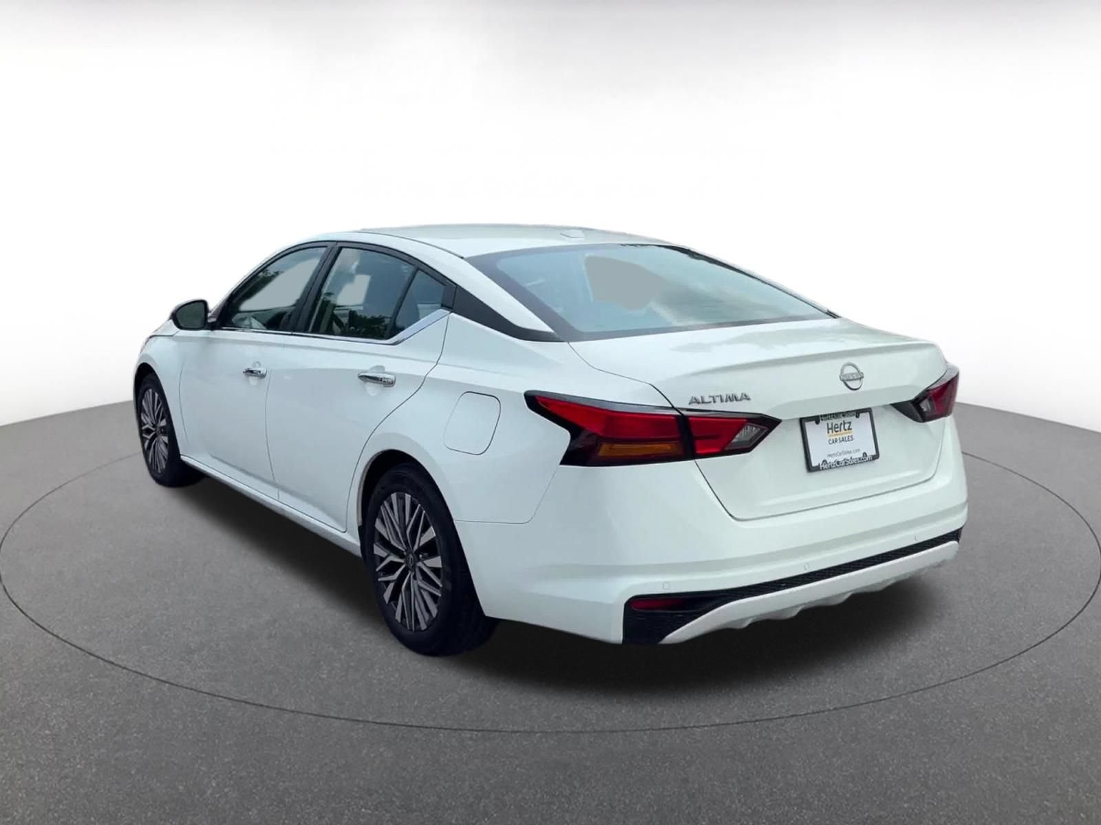 Thumbnail: 2025 Nissan Altima - 10