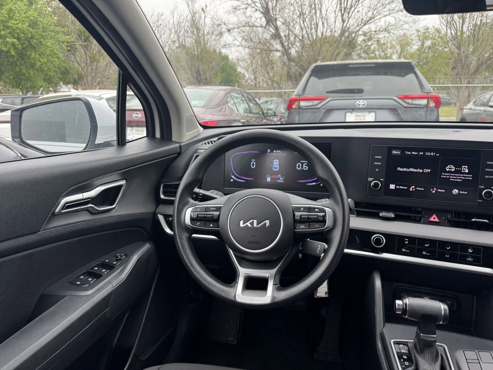 Thumbnail: 2025 Kia Sportage - 32