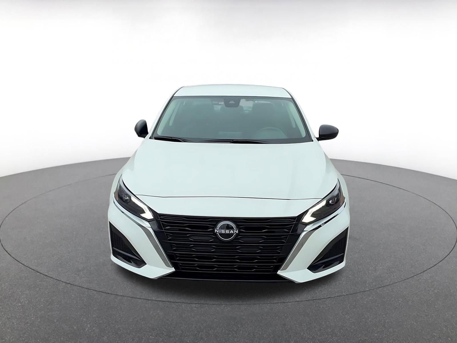 Thumbnail: 2025 Nissan Altima - 3