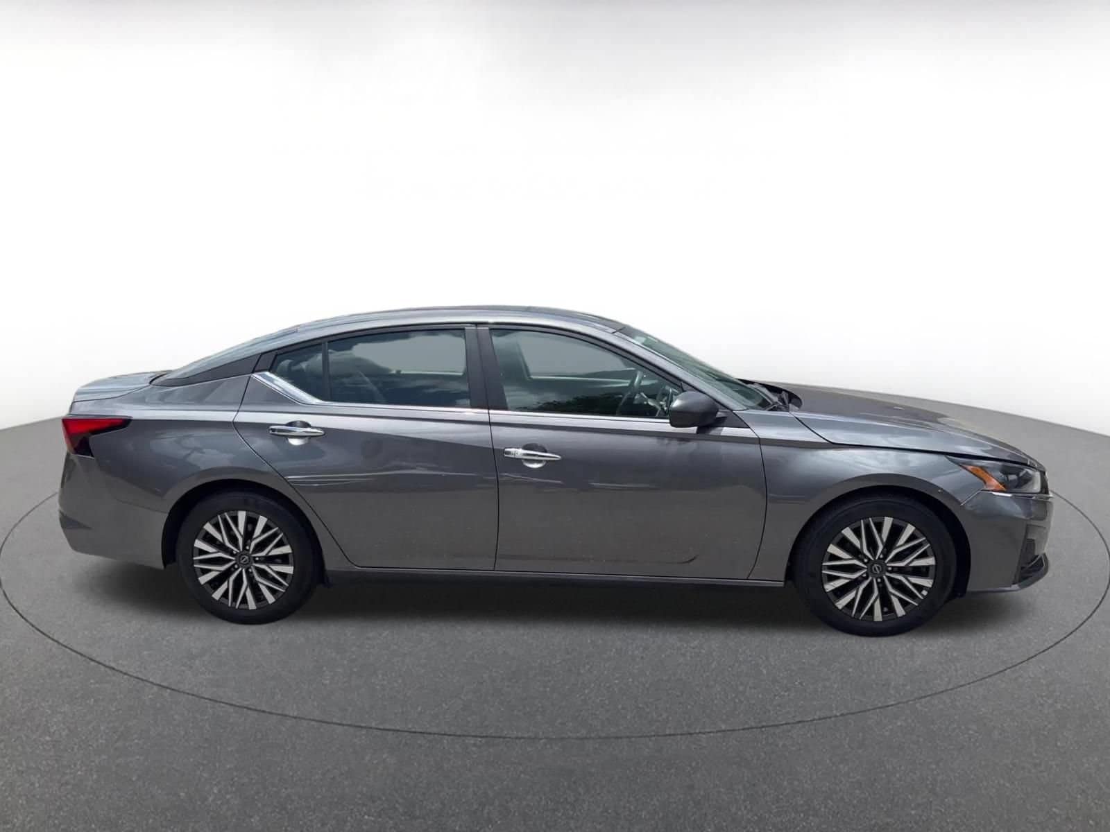 Thumbnail: 2025 Nissan Altima - 16