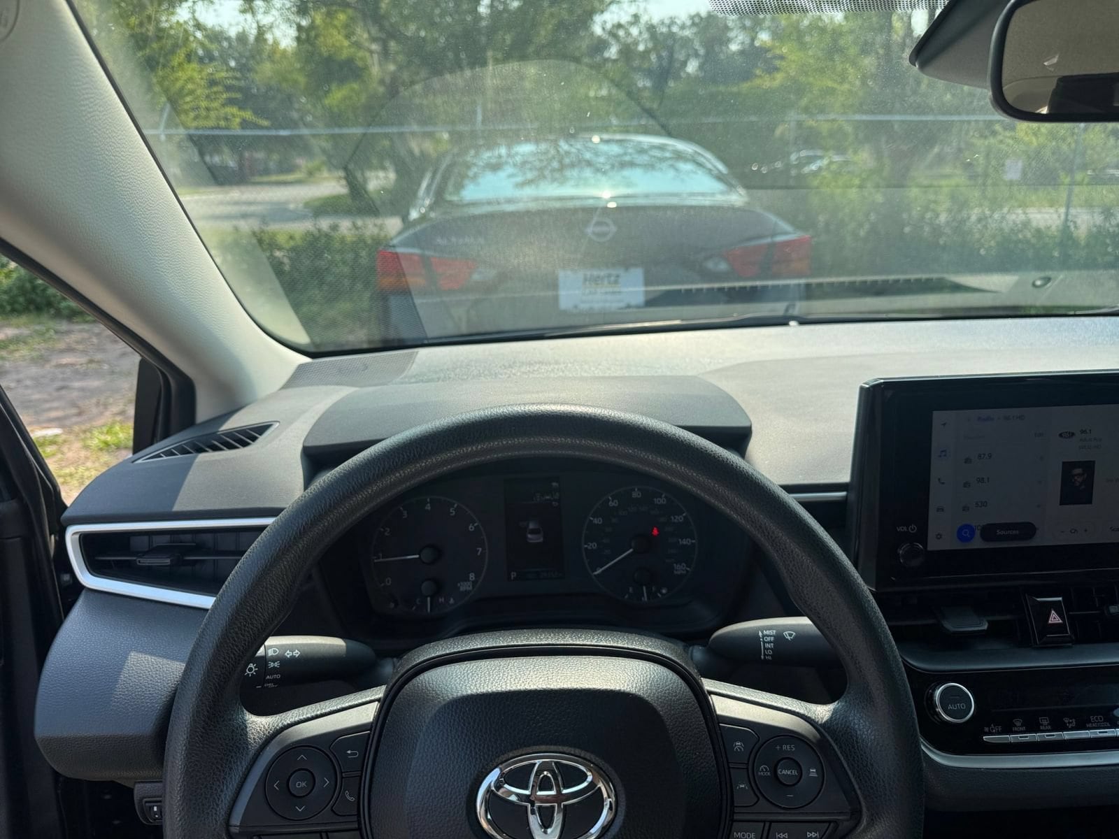 Thumbnail: 2025 Toyota Corolla - 32