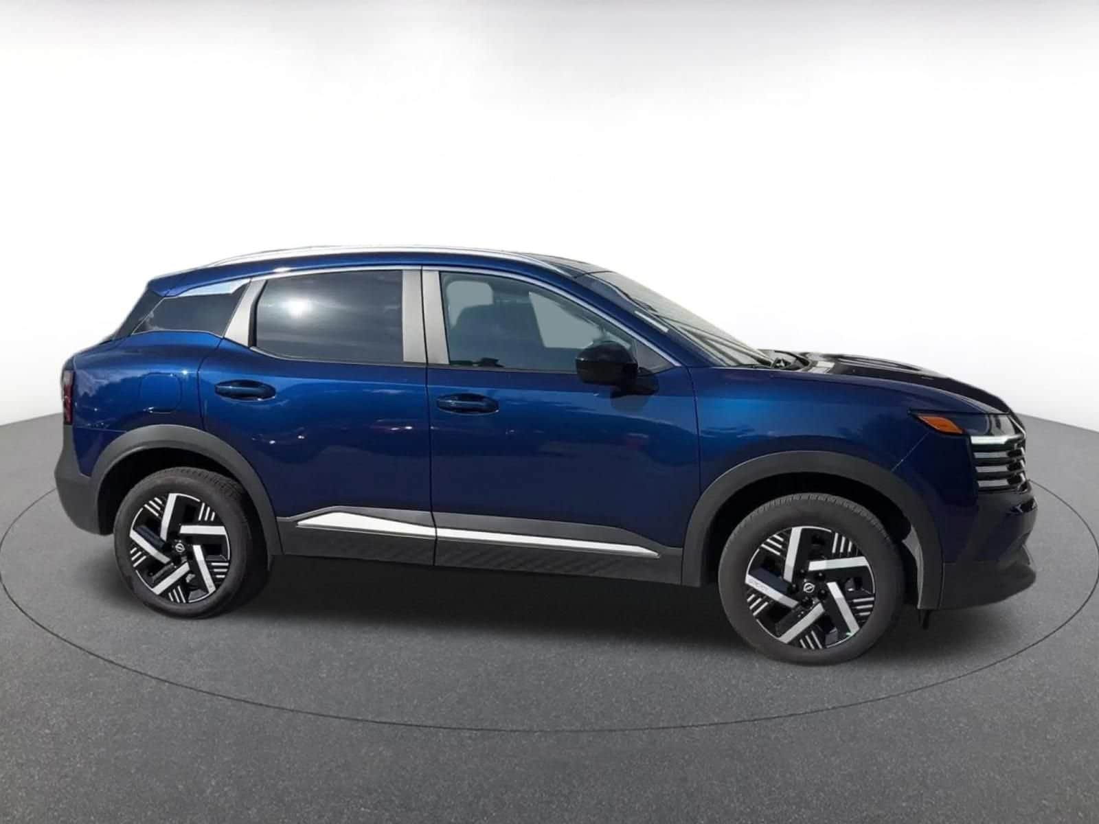 Thumbnail: 2026 Nissan Kicks - 16