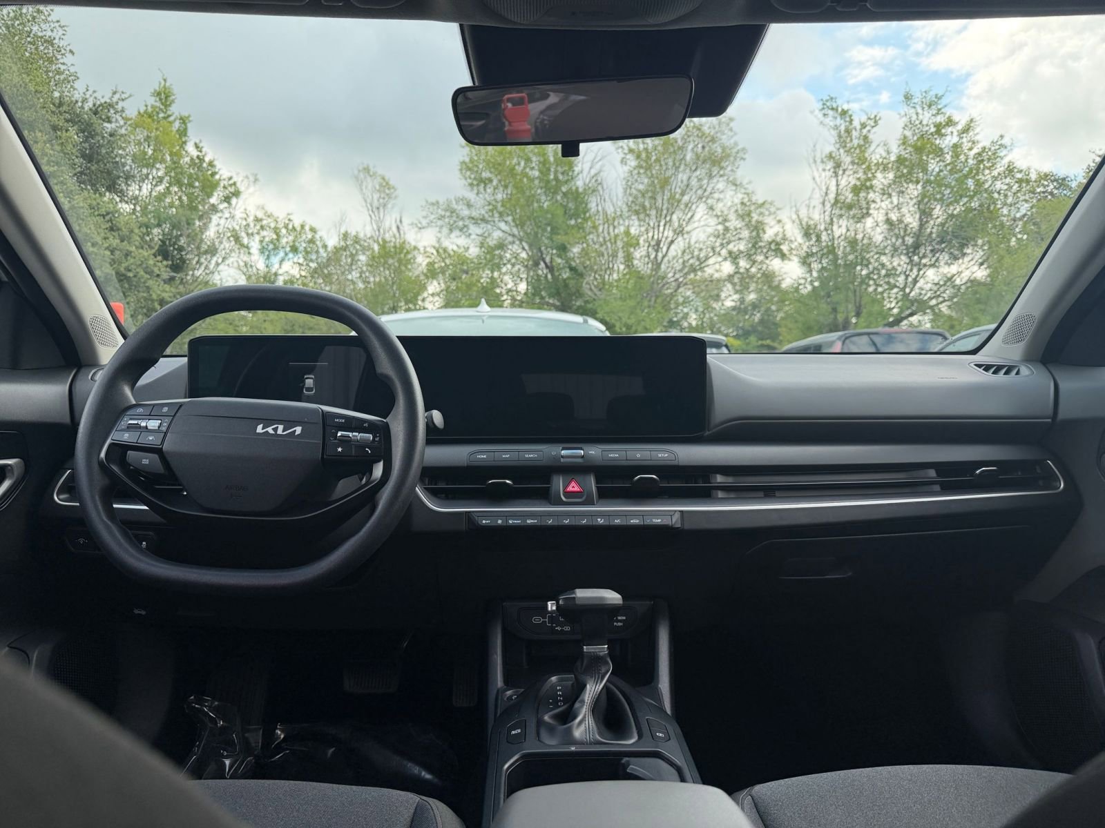 Thumbnail: 2025 Kia K4 - 17
