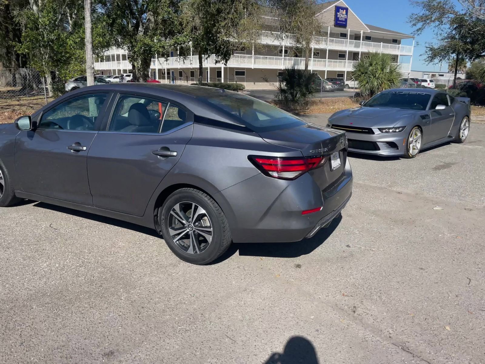 Thumbnail: 2023 Nissan Sentra - 9