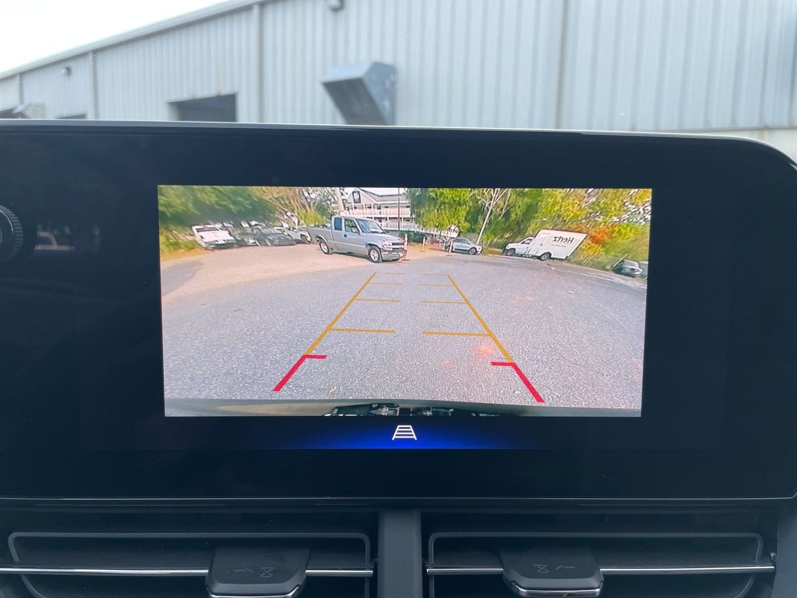 Thumbnail: 2025 Chevrolet Trax - 17