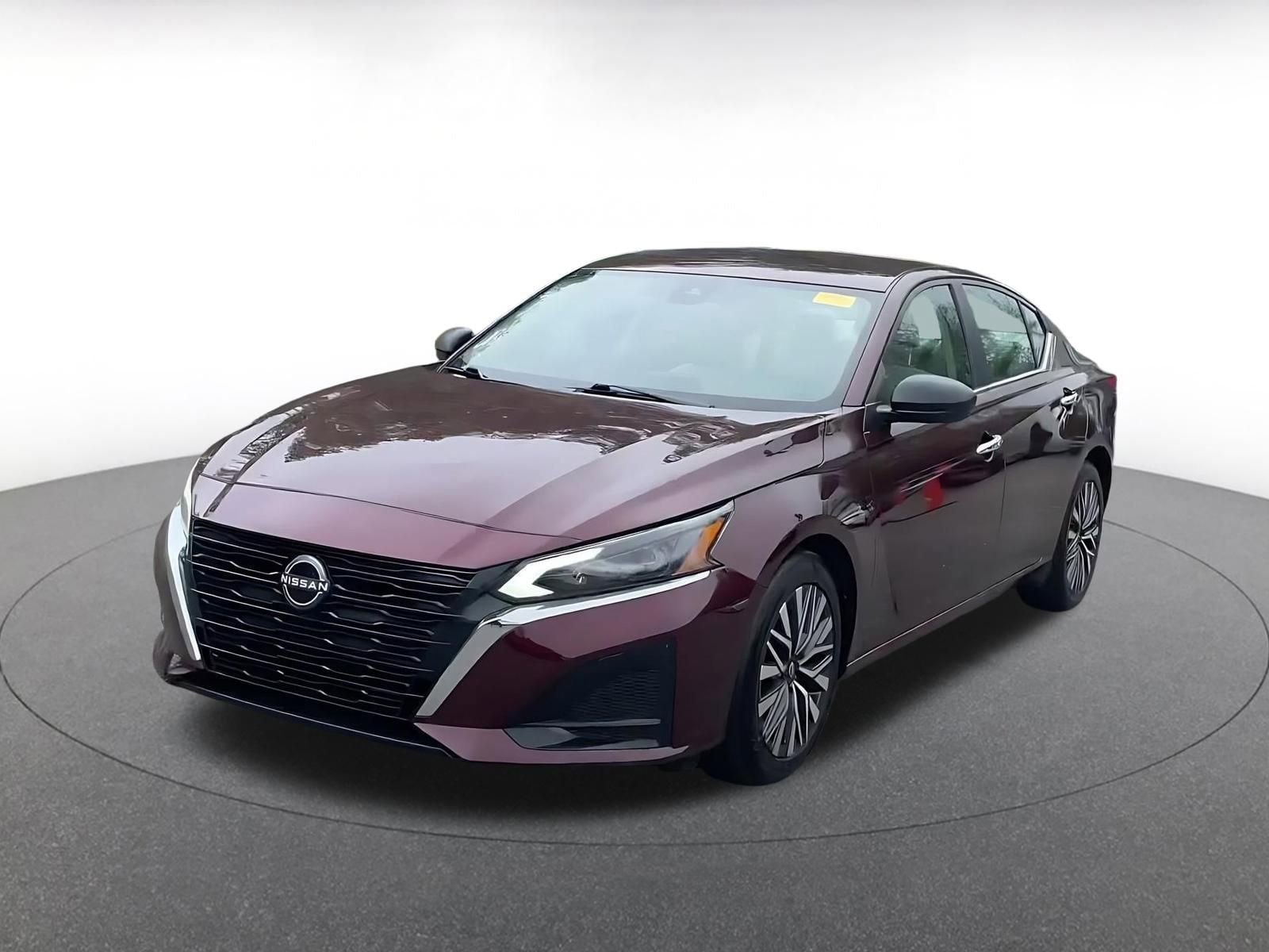 Thumbnail: 2025 Nissan Altima - 4