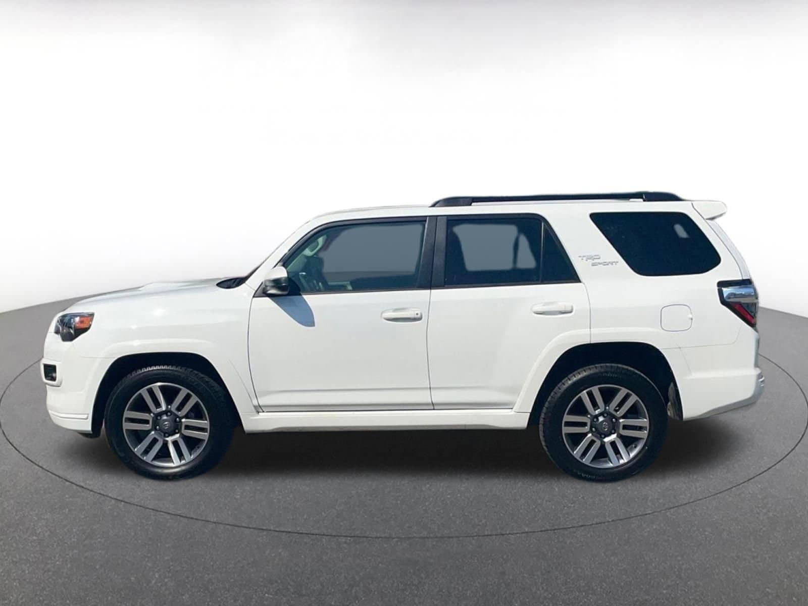 Thumbnail: 2024 Toyota 4Runner - 6